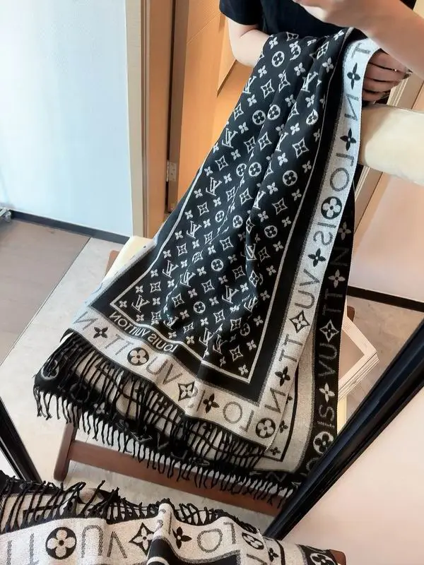 LV scarf 196X65cm E11 (26)