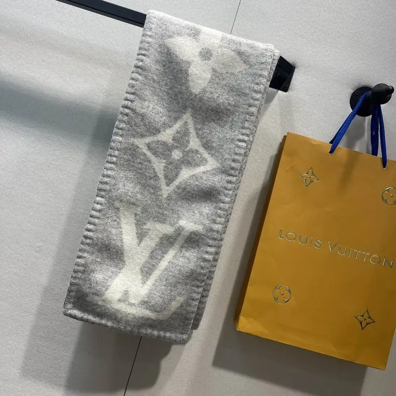 LV scarf 20X230cm E (35)