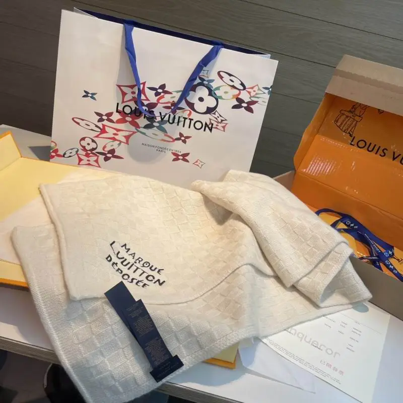 LV Scarf 29X178cm E (1)