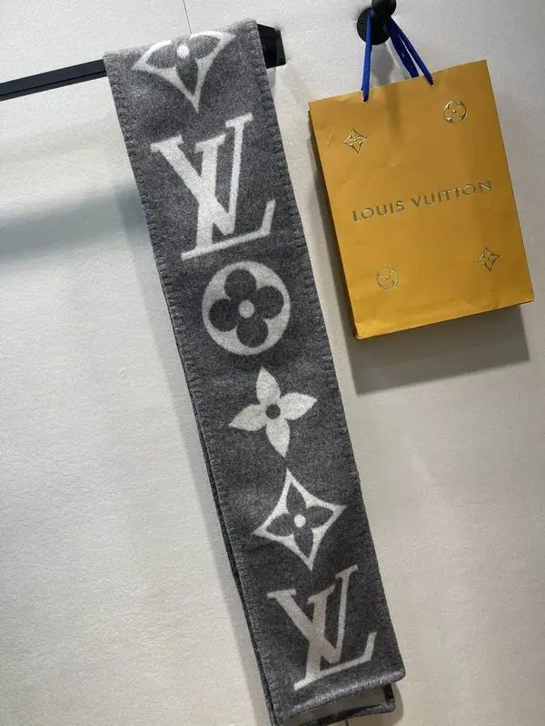 LV scarf 20X230cm E (35)