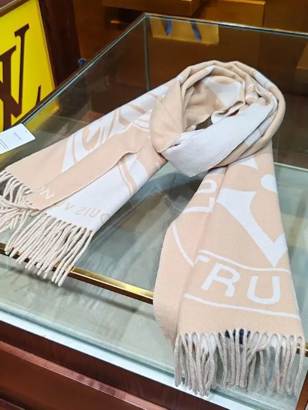 LV scarf 45X215cm 60%羊毛 40%山羊绒 E (16)