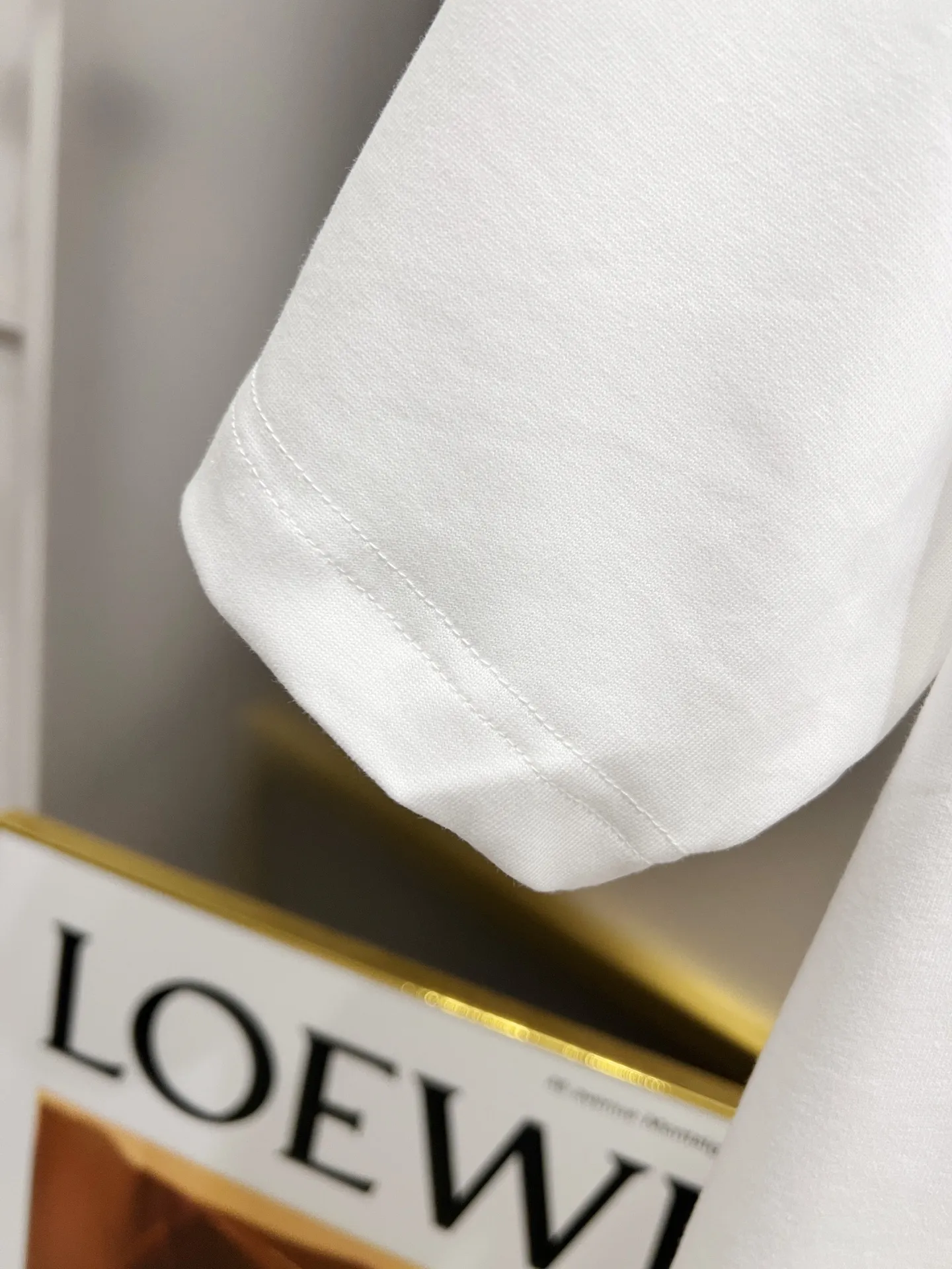 P80 Dio* 迪奥 2025秋冬新款 经典字母立体贴布工艺 简约大方 定制双纱平纹纯棉面料 短袖T恤 男女同款 尺码S M L XL XXL 五个码 黑色 白色