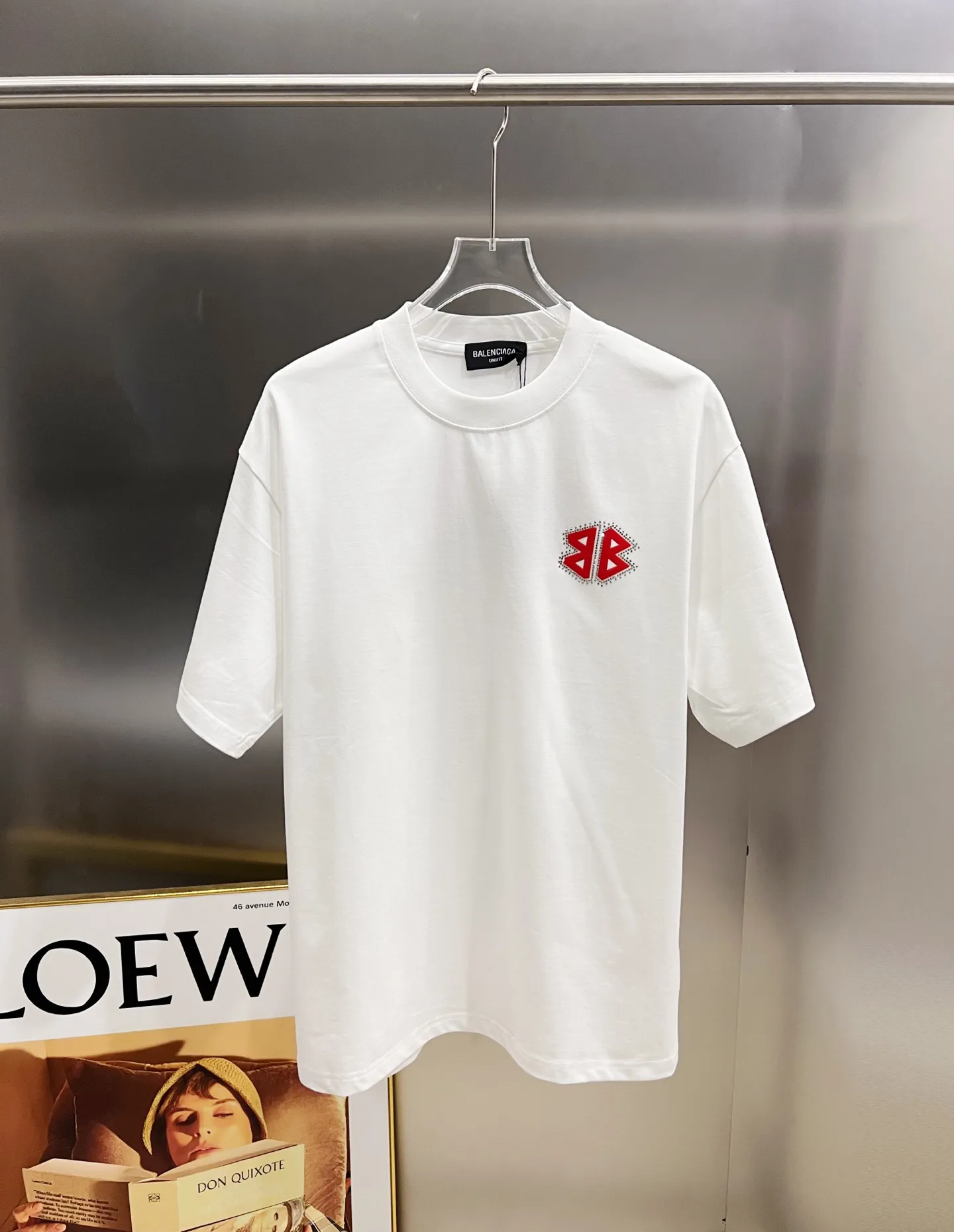 P80 BAL 巴黎世家 2025秋冬新款 短袖T恤 经典logo印花+烫钻工艺 男女同款宽松版 S M L XL XXL 五个码 颜色:黑色 白色 安哥拉红