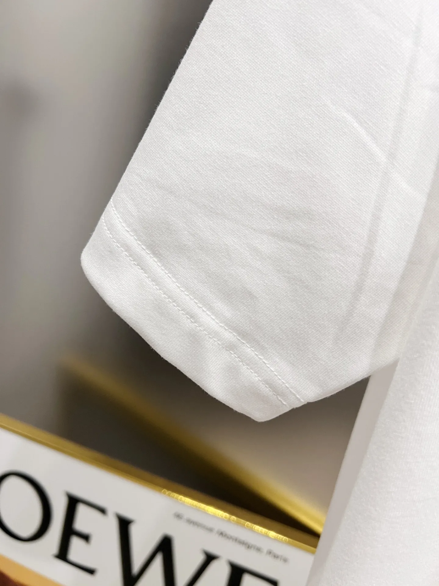 P80 CH克罗 2025秋冬新款 短袖T恤 十字架发泡工艺+中东澳钻设计工艺 实物很棒🔥男女同款宽松版 尺码S M L XL XXL 五个码 黑色 白色