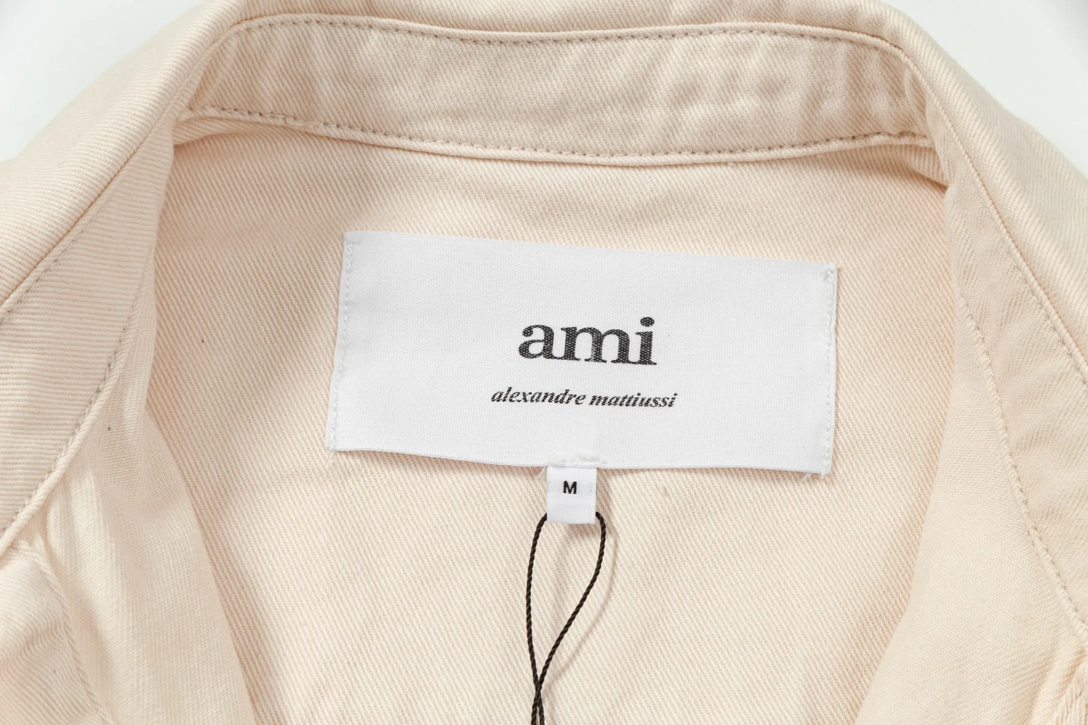 2288# AMI PARIS 25秋冬新品编织爱心刺绣长袖牛仔宽松休闲翻领外套 钮扣饰有LOGO YP复刻 男女可穿 落肩长款 颜色:杏色 杏红心 牛仔篮 码数：S-XL P135