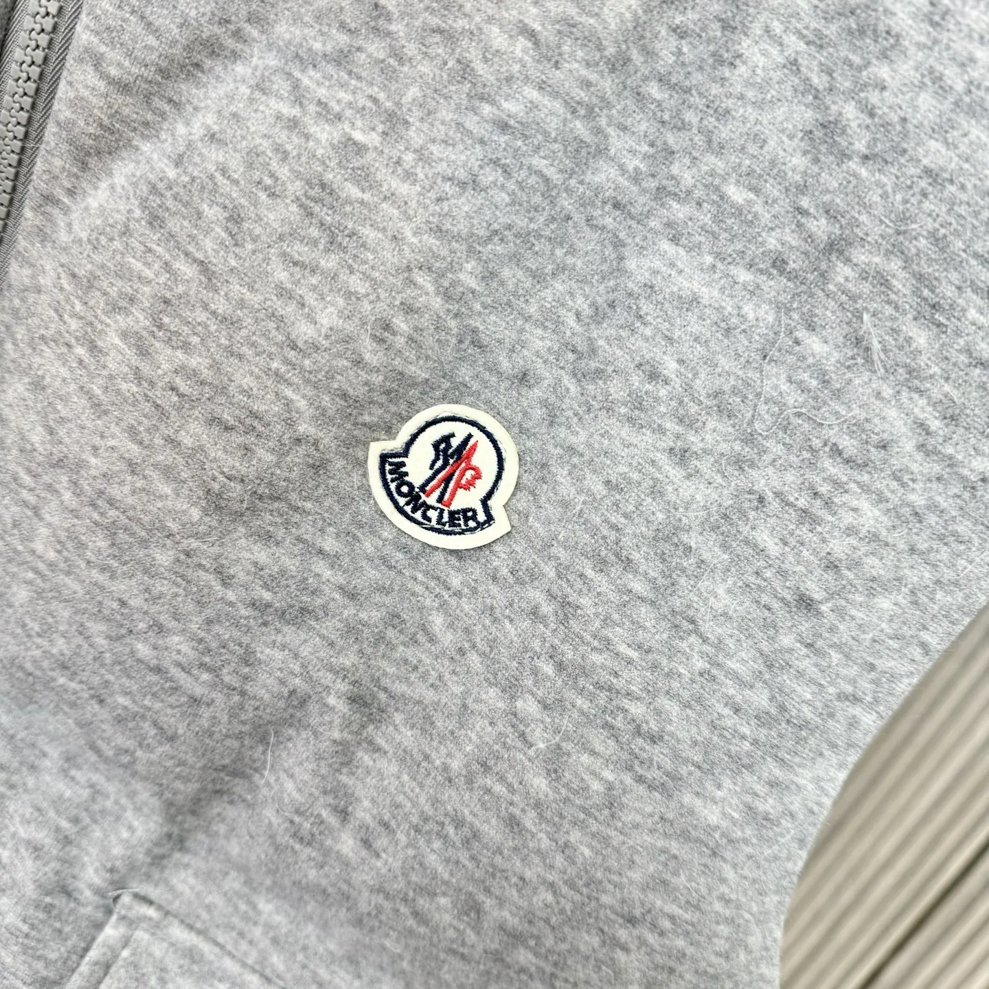 羽绒服活动价🔥🉐150 L XL?XXL 高品质 羽绒马甲(白鸭绒)🔥 速速(手慢无)