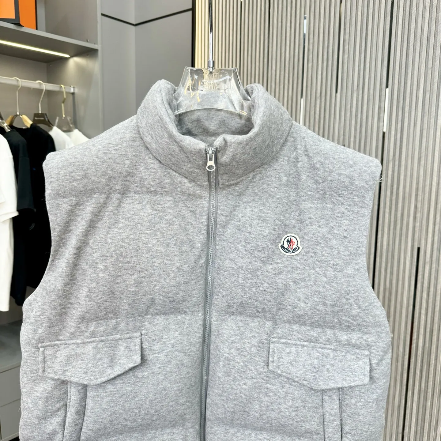 羽绒服活动价🔥🉐150 L XL?XXL 高品质 羽绒马甲（白鸭绒）🔥 速速（手慢无）