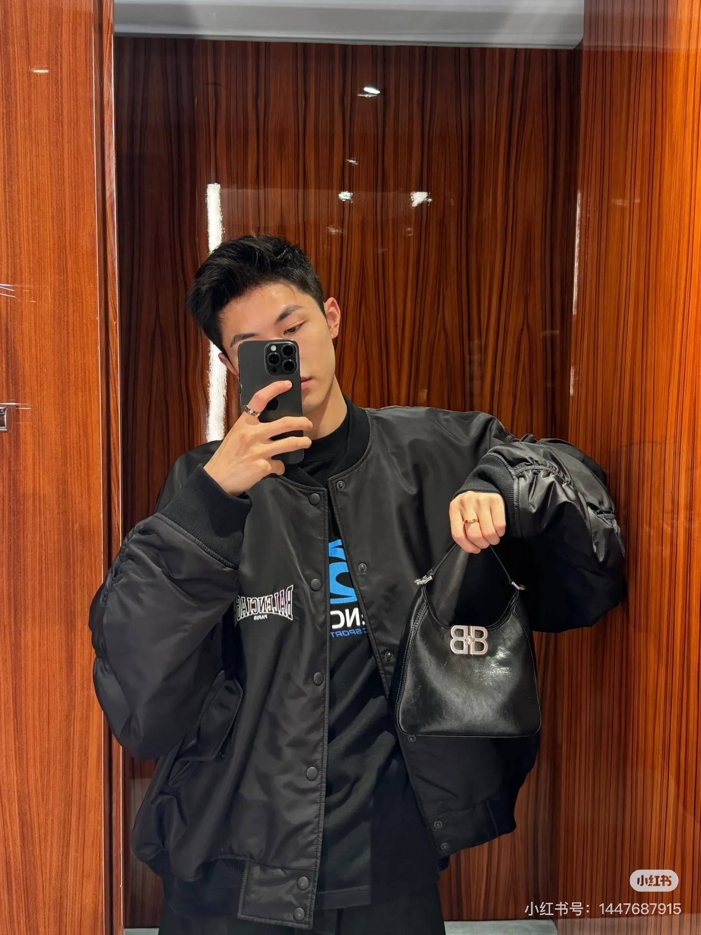 &yen;180飞机盒 Balenciaga 巴黎世家新款 任何风格都可轻松驾驭 适合日常 旅游 出行 集美必备 尺寸20 16