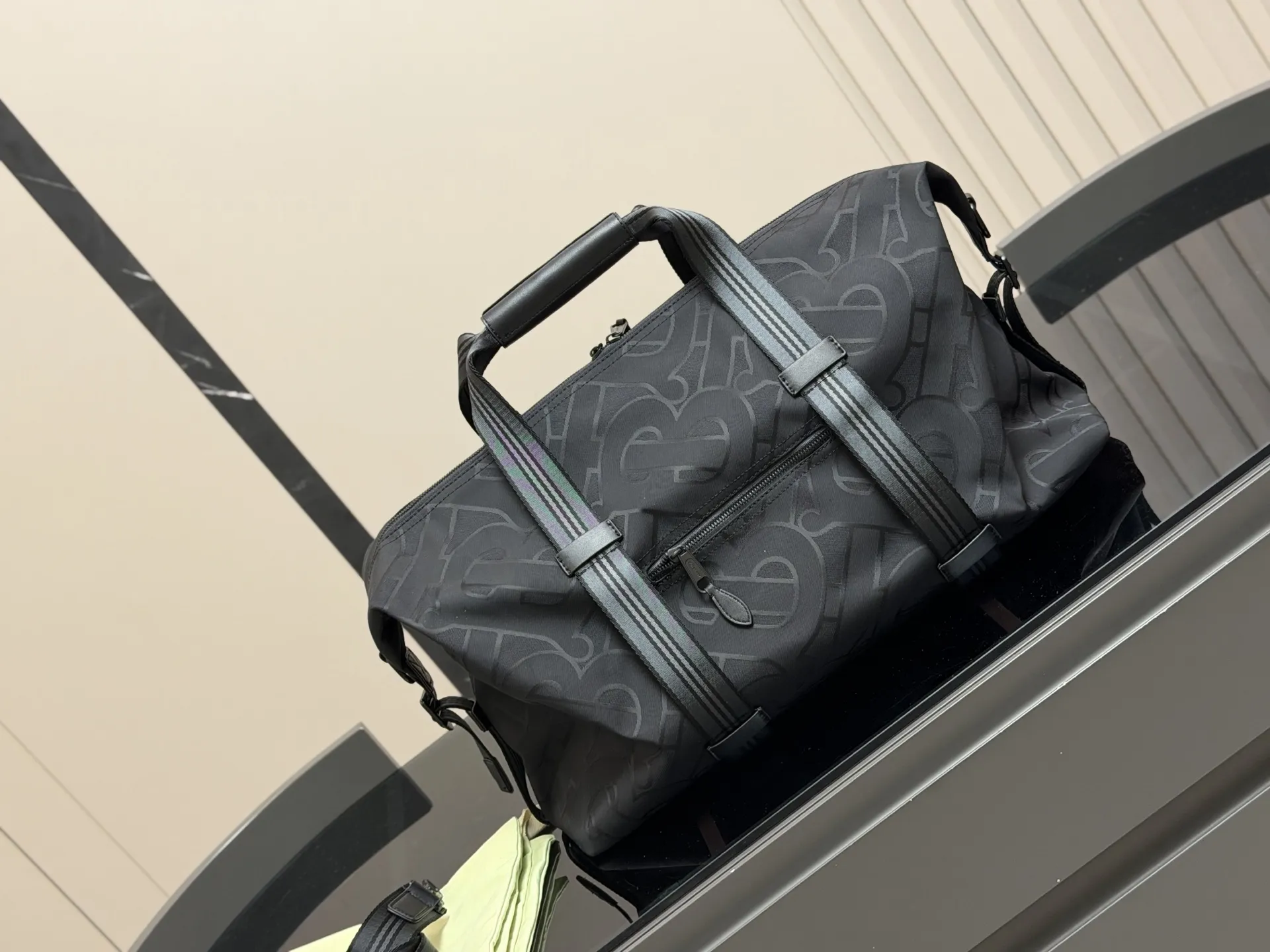 ¥190 巴宝莉 keepall出行必备 旅行袋机场包 手提袋 采用原厂材质 高端货 尺寸: 50cm