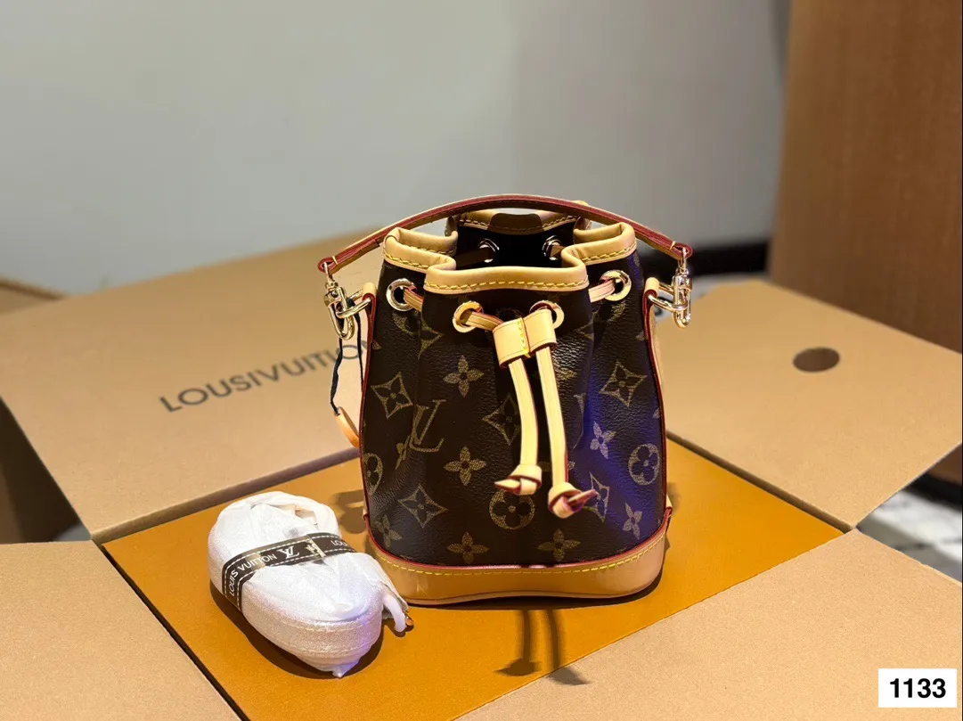 P150 size:13*16cm L家 新款nano 水桶包 noe 水桶包 超可爱! 老花ydds! 快入!快入! 真的爱啦!因为是真的好搭!