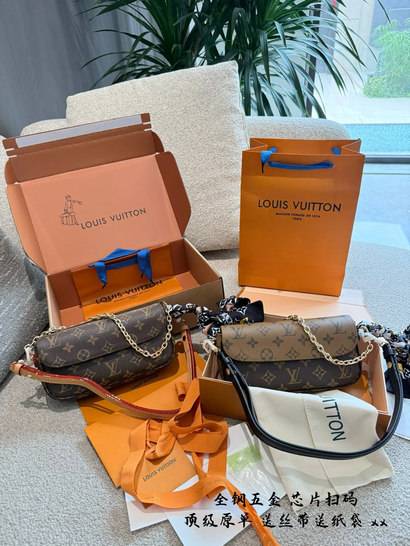 p245 升级版 全钢五金 WALLET ON CHAIN IVY手袋 专柜¥104,200 Lv新款ivy 5月8号.上市啦 全新配色腋下包ivy重出江湖 采用反转色的包盖设计搭配黑色的肩带 升级后的ivy没有了vivien 黄色牛皮 对比老花植糅革配色,更加的耐造和使用哦~❷