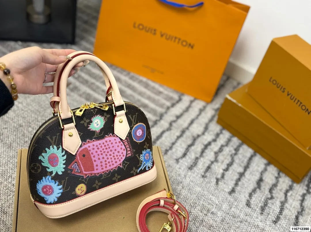 P150配折叠盒⚠️尺寸24*17 LV 贝壳包 又甜又酷 一整个爱住 百搭时尚 颜值超高