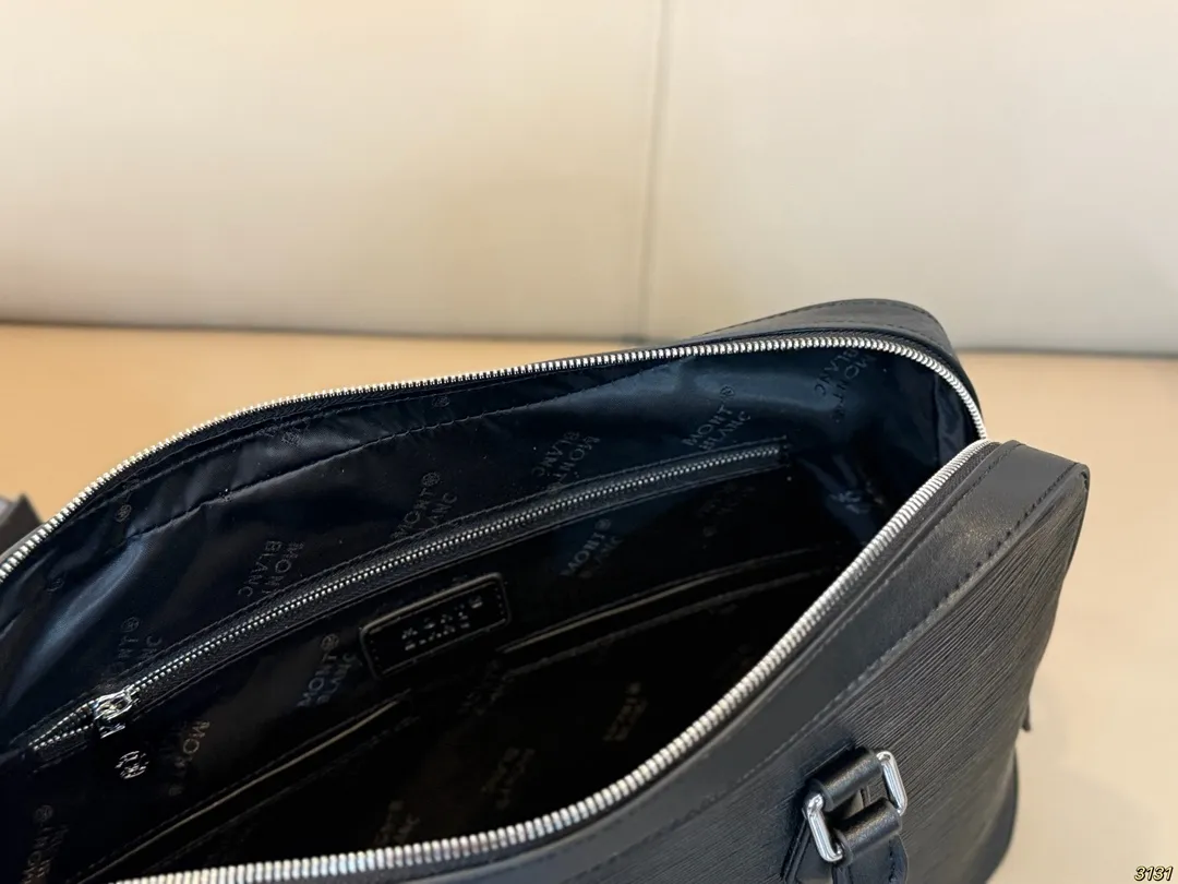 ¥310 万宝龙Montblanc 经典公文包💼 适合上班族 出差必备 商务风 超高性价比男包 尺寸 38 28