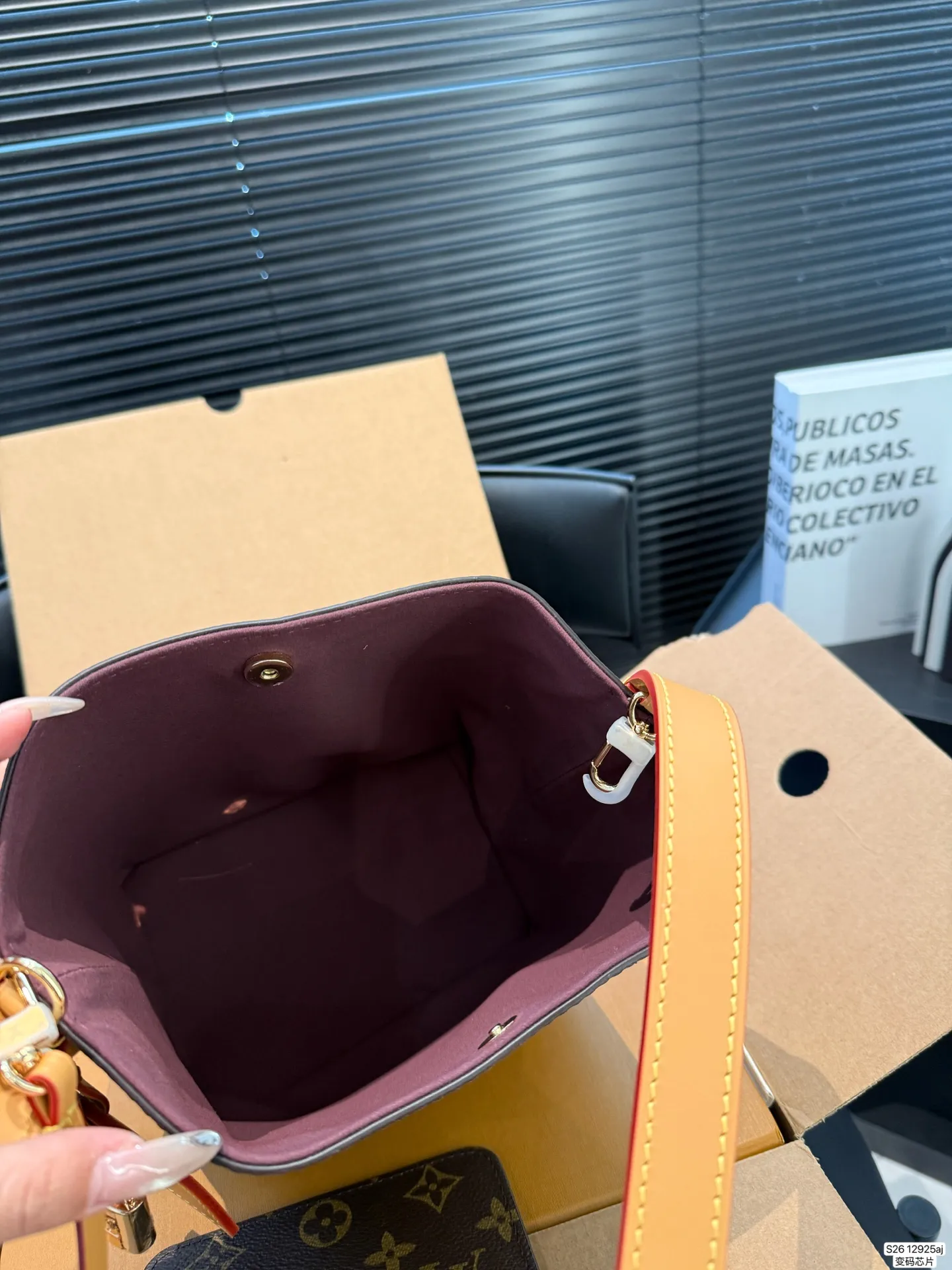 P180 芯片版本 配飞机盒折叠盒子 盲猜这次LV上新黑马是ALL IN BB Lv水桶 LV尤物! 尺寸：16 18 货号12925