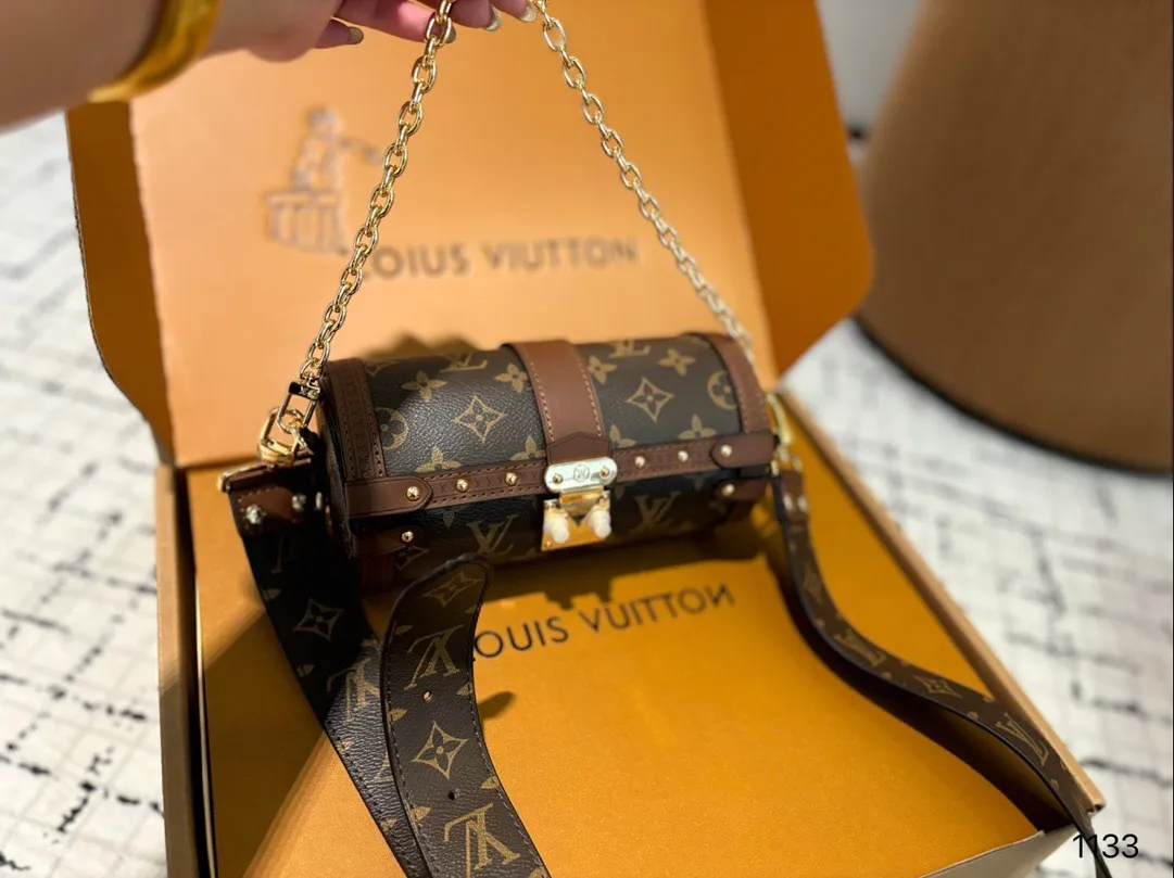 P205配折叠盒 尺寸20.10cm LV 芭比龙 全钢五金牛皮版本 颜值高 日常出街首选 任何搭配都能够轻松驾驭 时尚潮流