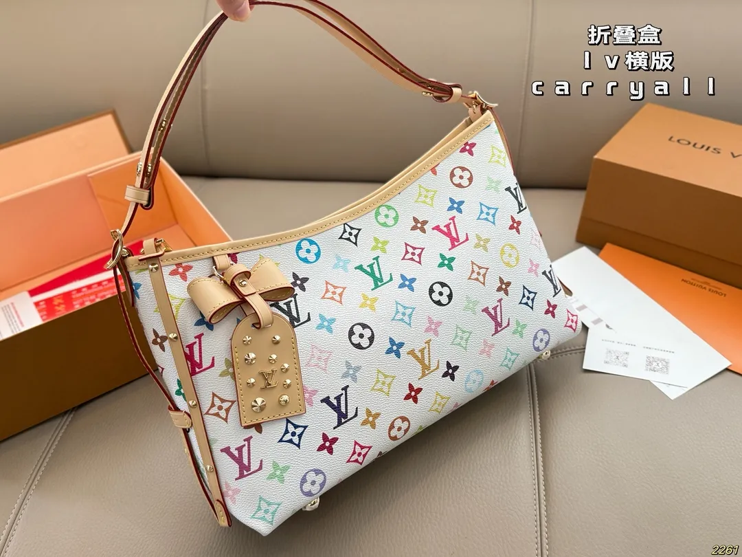 ¥175折叠盒 lv横版carryall好像也挺可爱 Carryall算得上是L家的当家花旦之一了, “简洁实用