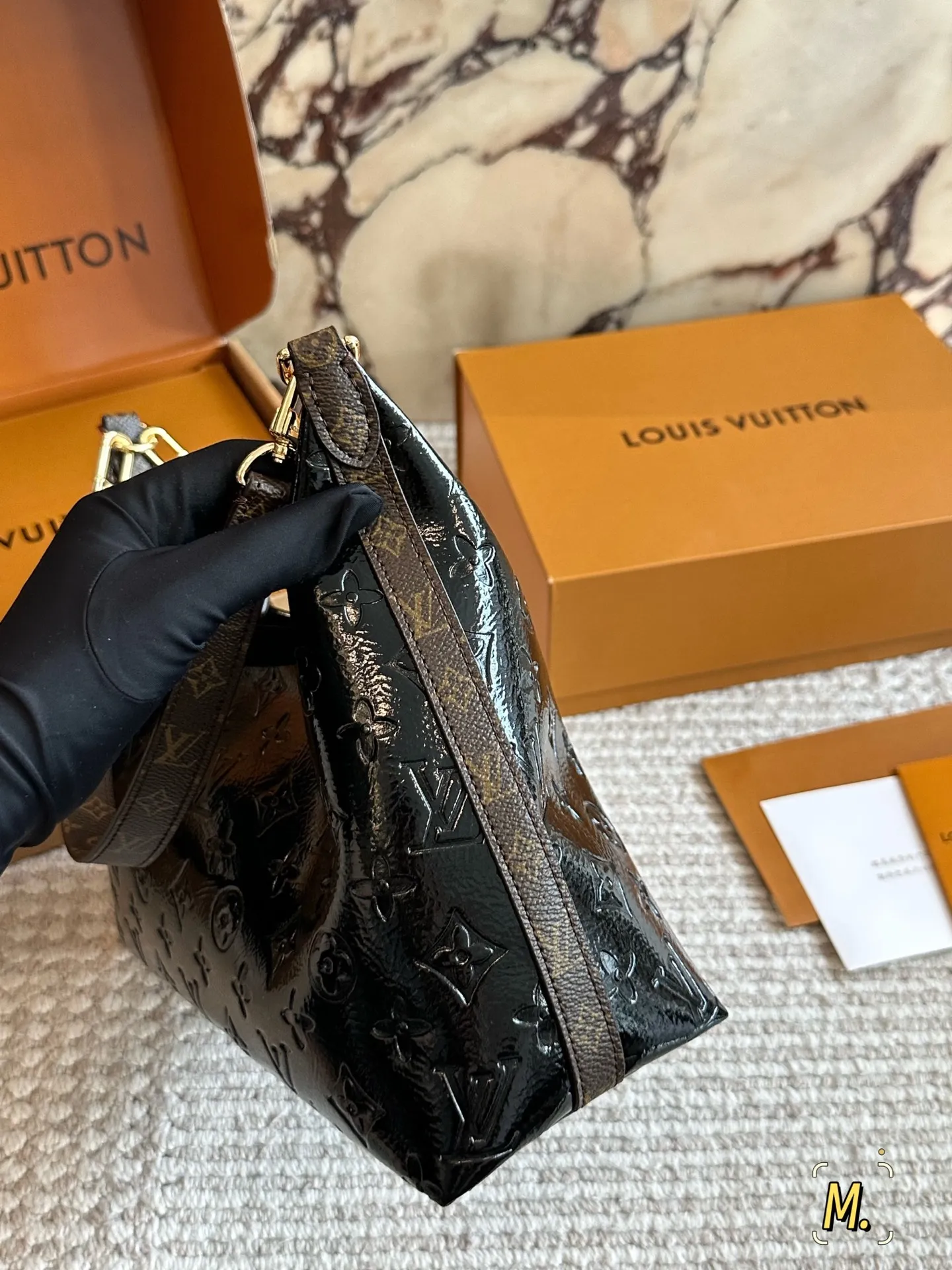 💰190 配盒 size 32 17cm L家 新款 上身简直不要太好看 斜挎、单肩、手拎! 新尺寸真的很nice 搜索🔍Lv 水桶包