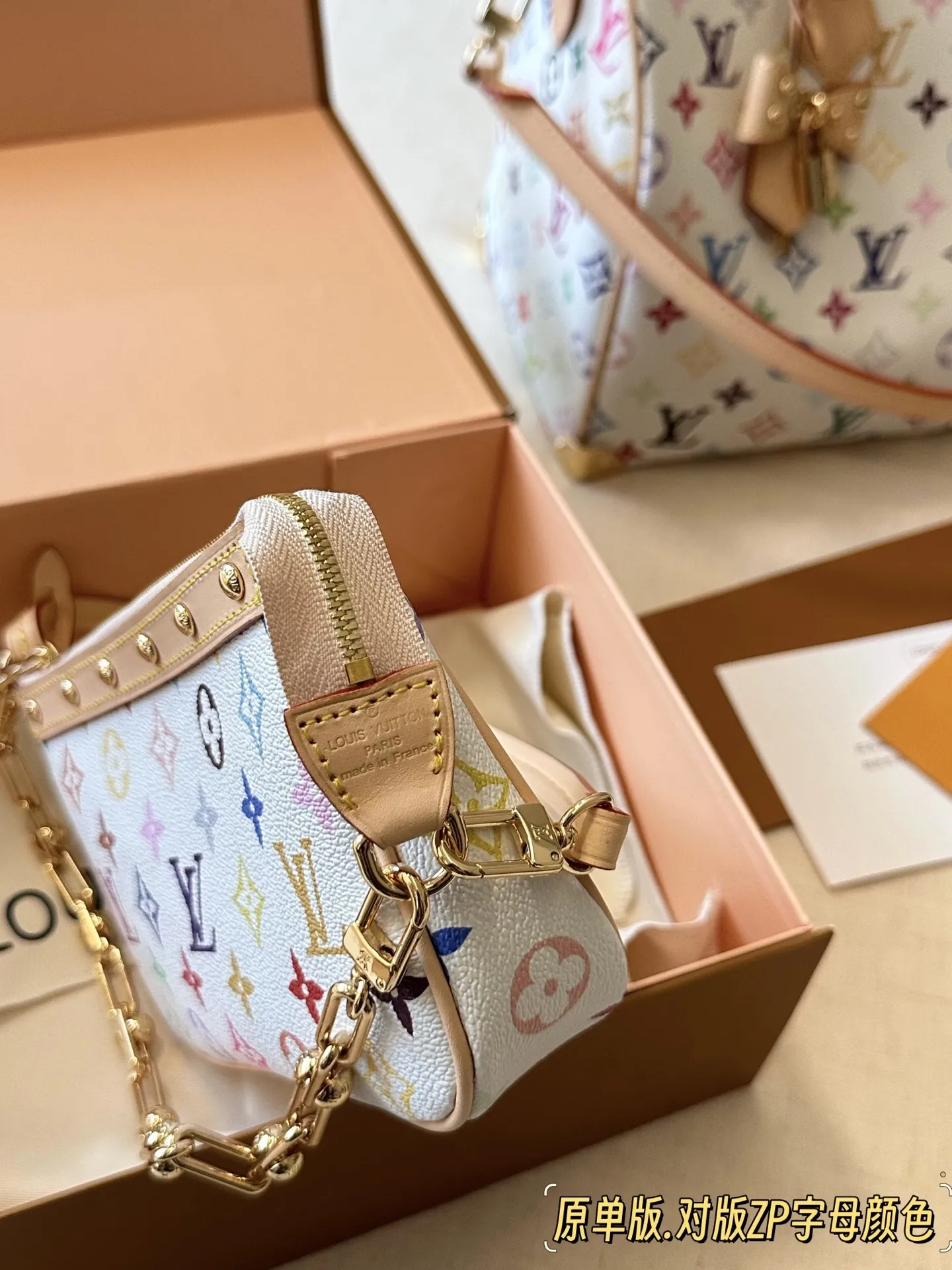 💰200 配盒 原单版 size:22*12cm L家 麻将包 !复刻版 ⚠️短肩带!链条⛓️ 统统都有!! 麻将包超百搭 真香腋下包