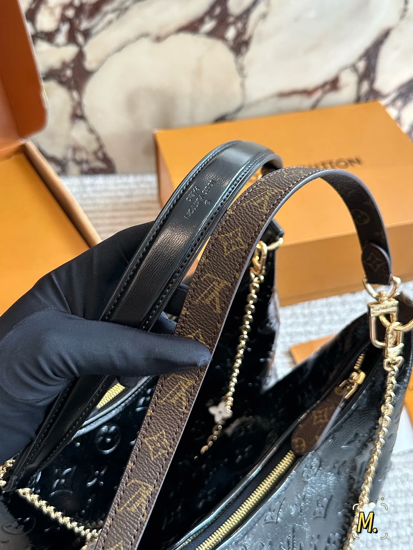 💰190 配盒 size 32 17cm L家 新款 上身简直不要太好看 斜挎、单肩、手拎! 新尺寸真的很nice 搜索🔍Lv 水桶包