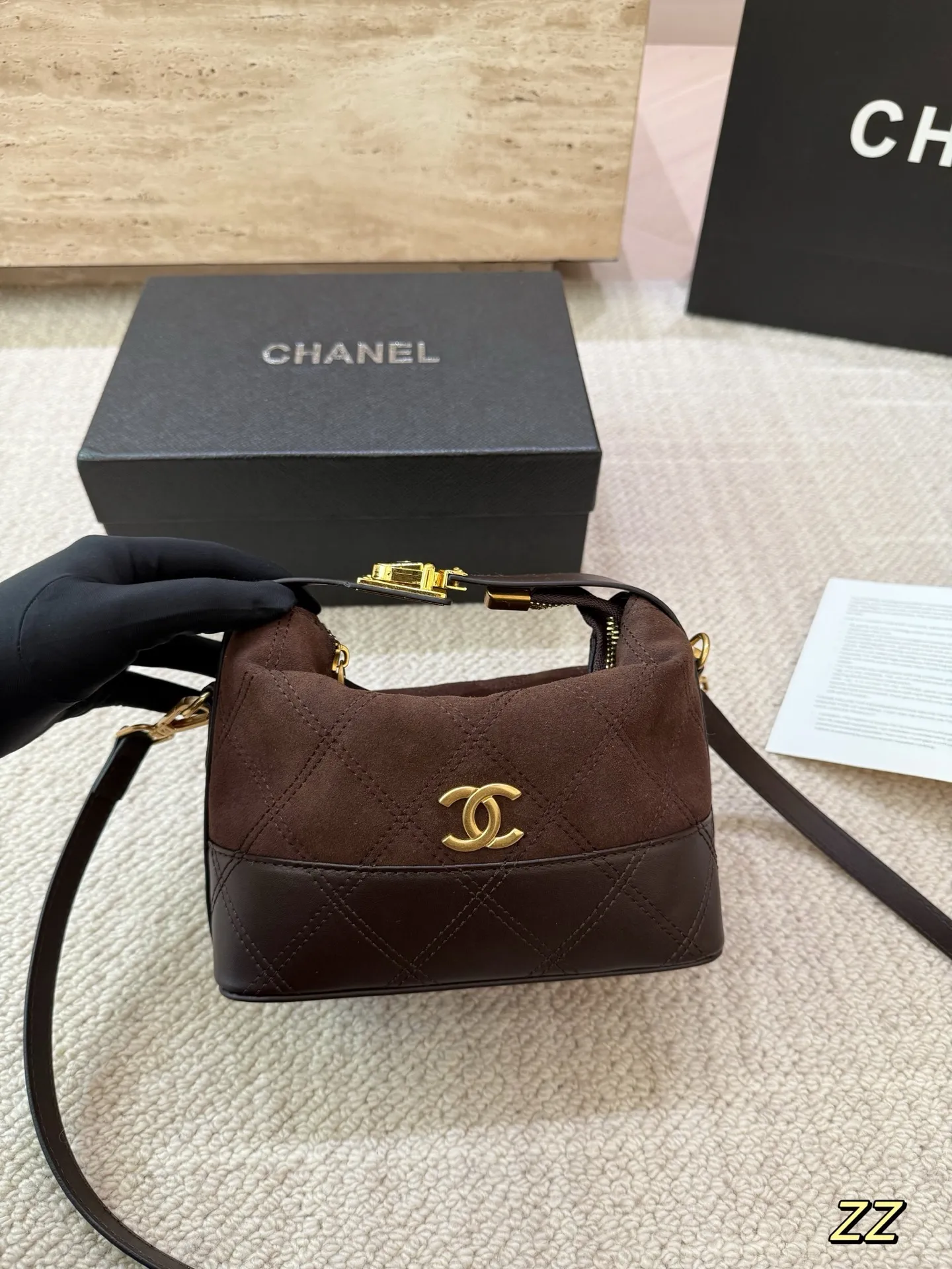 P130 麂皮 Chanel香奈儿饭盒包 中古系列 可手提 可斜挎 配礼盒🎁尺寸19.16