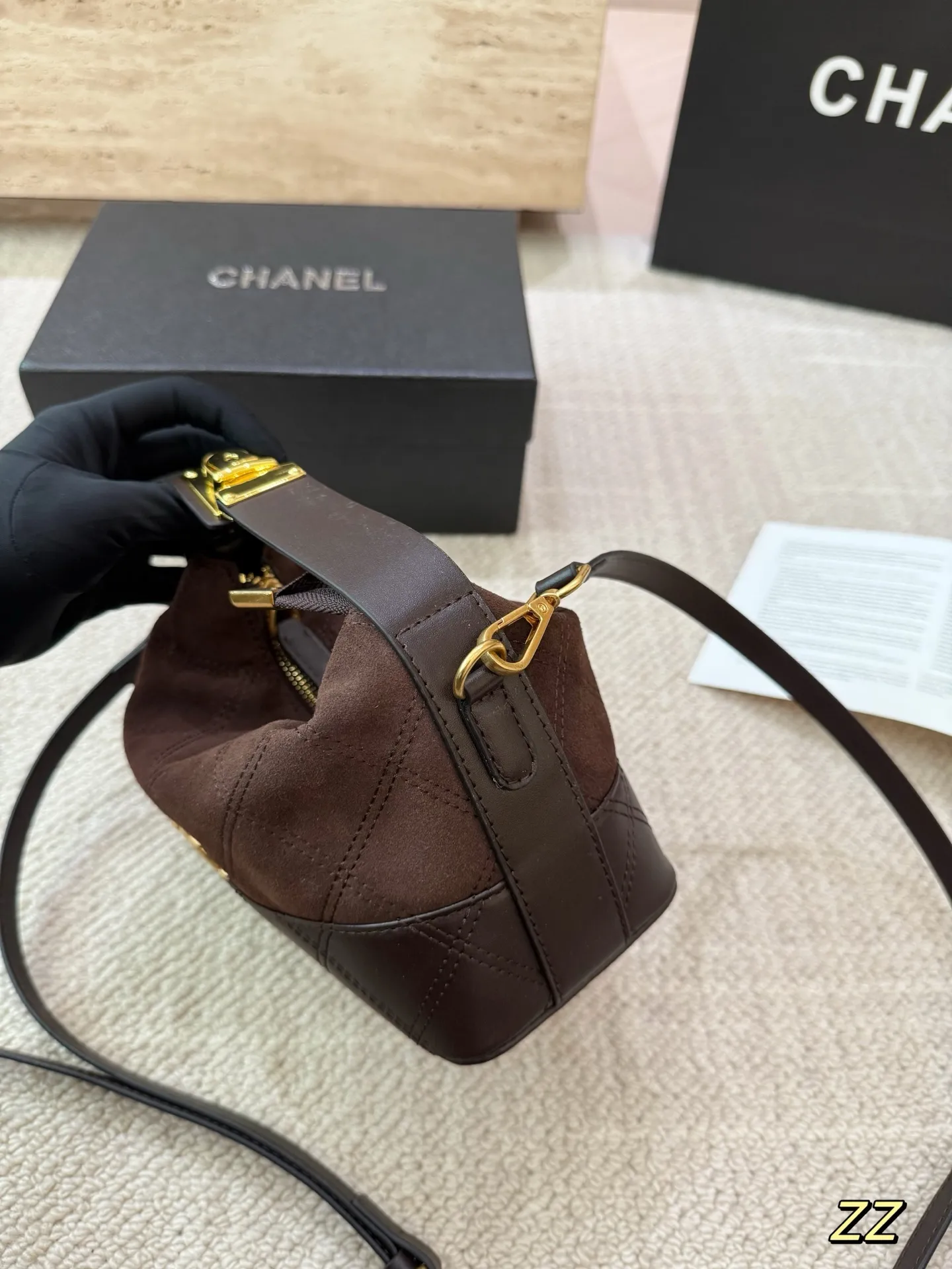 P130 麂皮 Chanel香奈儿饭盒包 中古系列 可手提 可斜挎 配礼盒🎁尺寸19.16