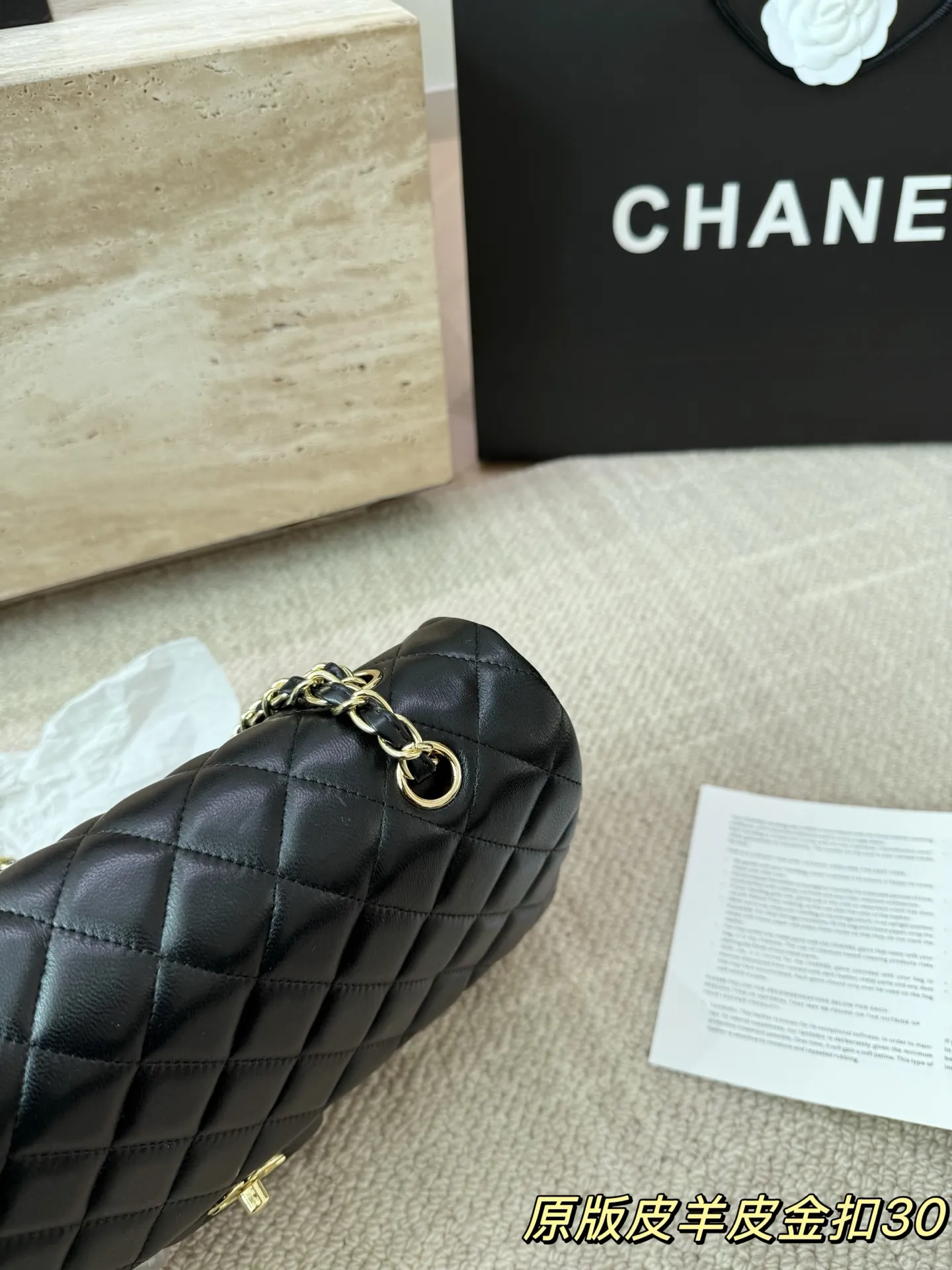 头层皮P250 Chanel香奈儿大号CF羊皮 Chanel 双盖双链 最近各大品牌都在炸大包！太酷啦！ 百搭容量大 真的很香 ！ 尺寸 30 17cm