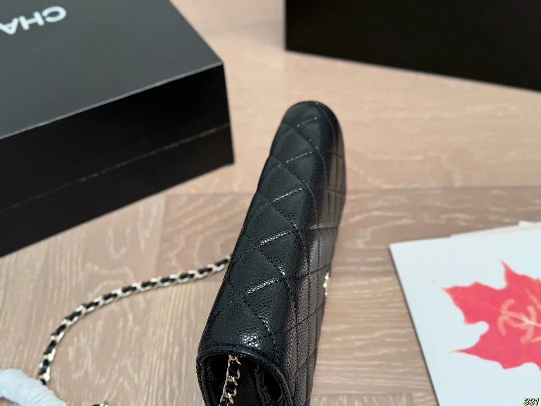 &yen;150全套飞机盒包装 size：20*13cm ⚠️牛皮 升级版 🔍 小香家 发财包 woc发财包，可以有😎 必须给自己安排 Chanel发财包香奶奶包中最经常用的一只