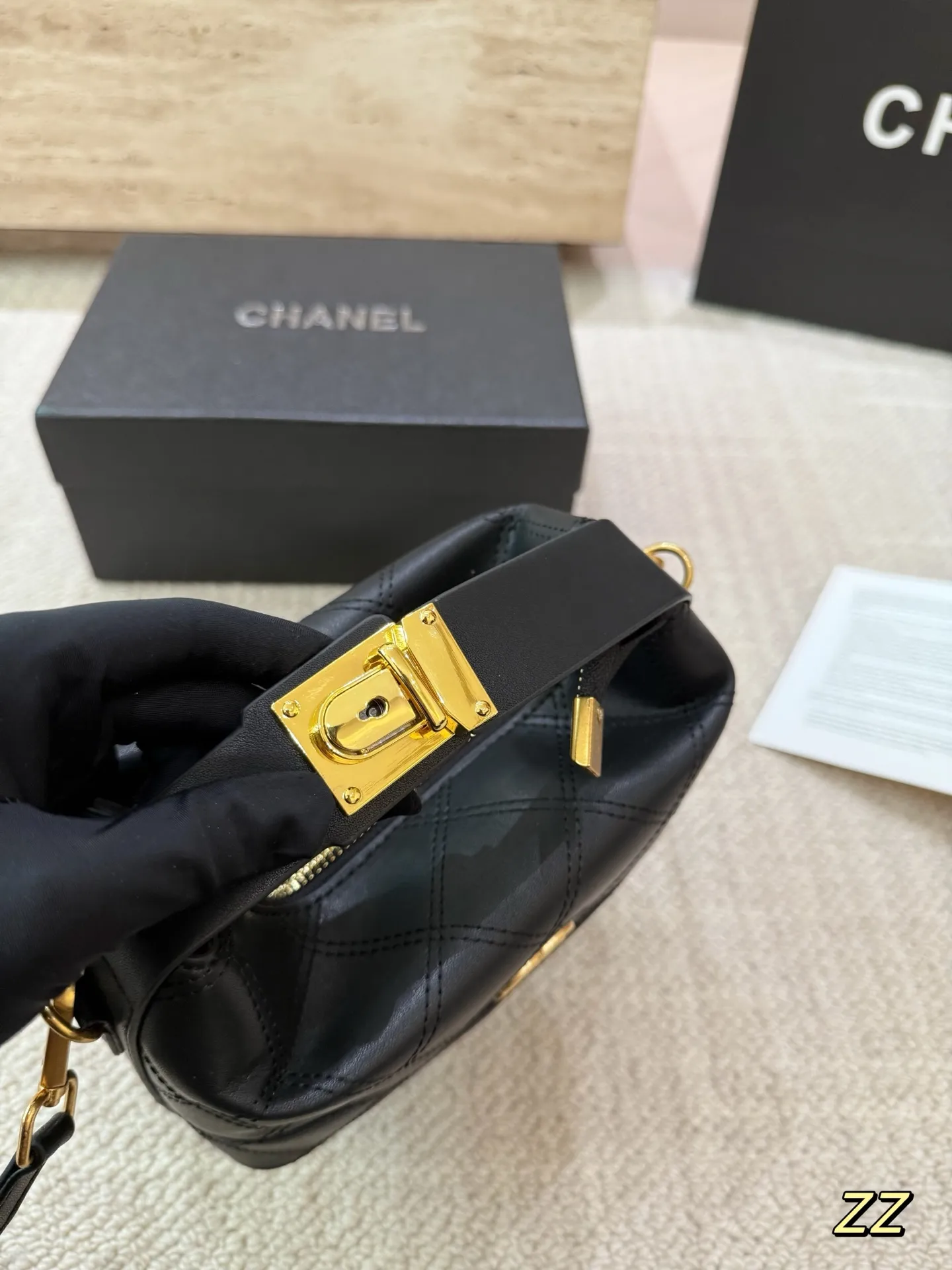 P130 Chanel香奈儿饭盒包 中古系列 可手提 可斜挎 配礼盒🎁尺寸19.16