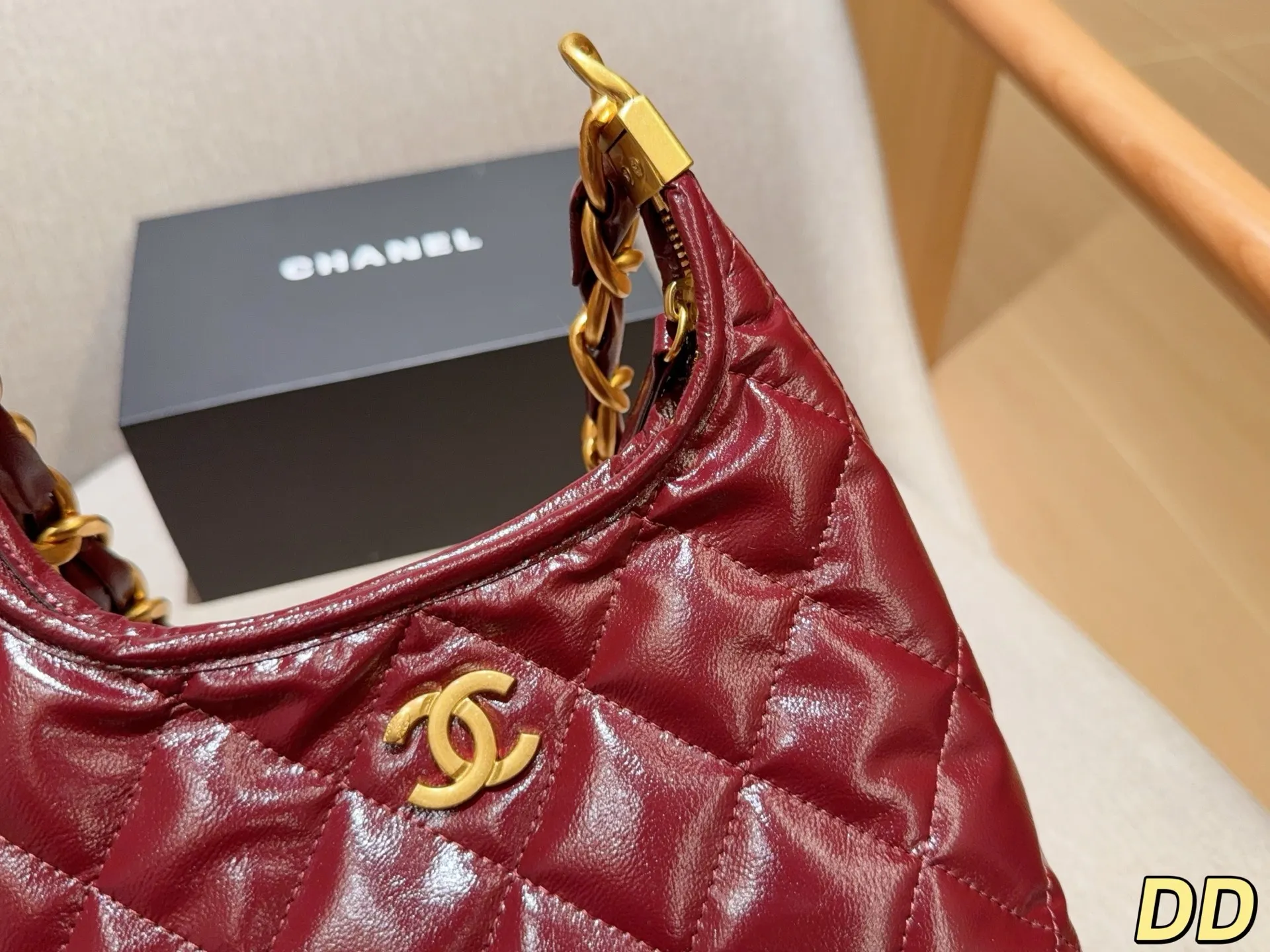 💰145 香奈儿Chanel 24A最新hobo油蜡皮腋下包 尺寸20×19×8 礼盒包装🎁