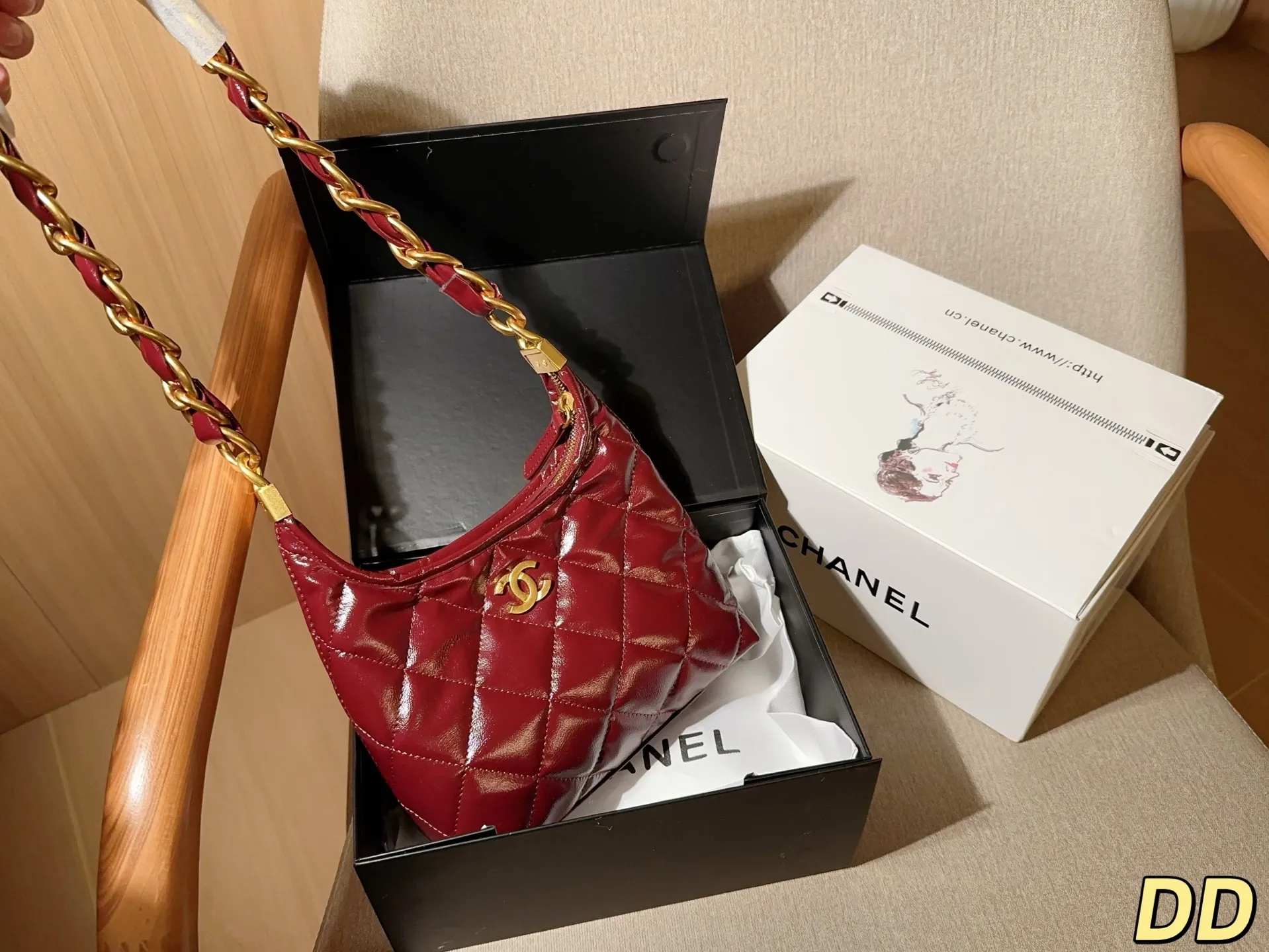 💰145 香奈儿Chanel 24A最新hobo油蜡皮腋下包 尺寸20×19×8 礼盒包装🎁