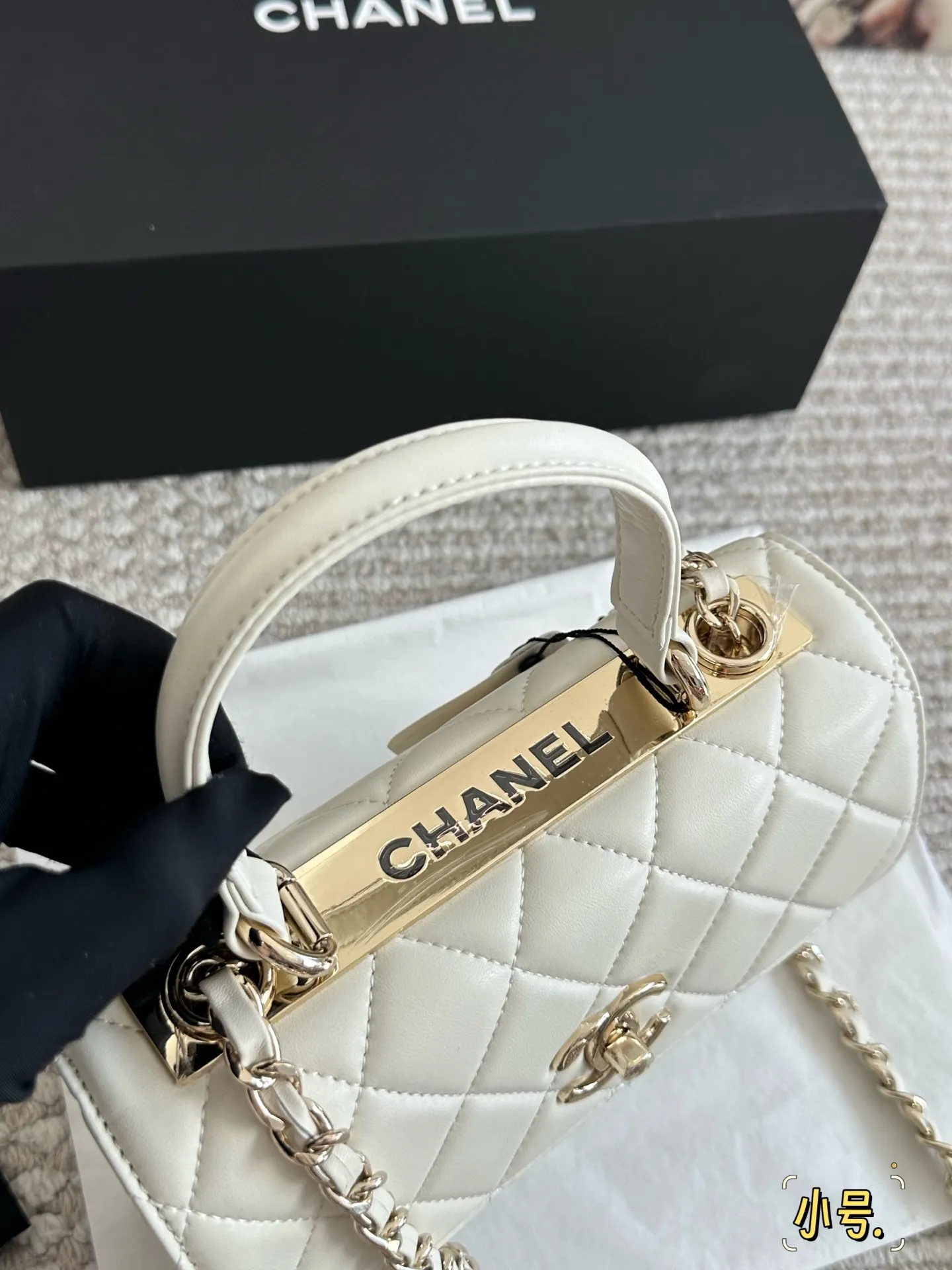 升级版💰190、160配盒 size:20*15cm (小号) 25*18cm (大号) 小香家 trendy cc 风琴包系列! 上身后超显大气, 容量非常🉑️! ⚠️经典黑色软糯又舒服!