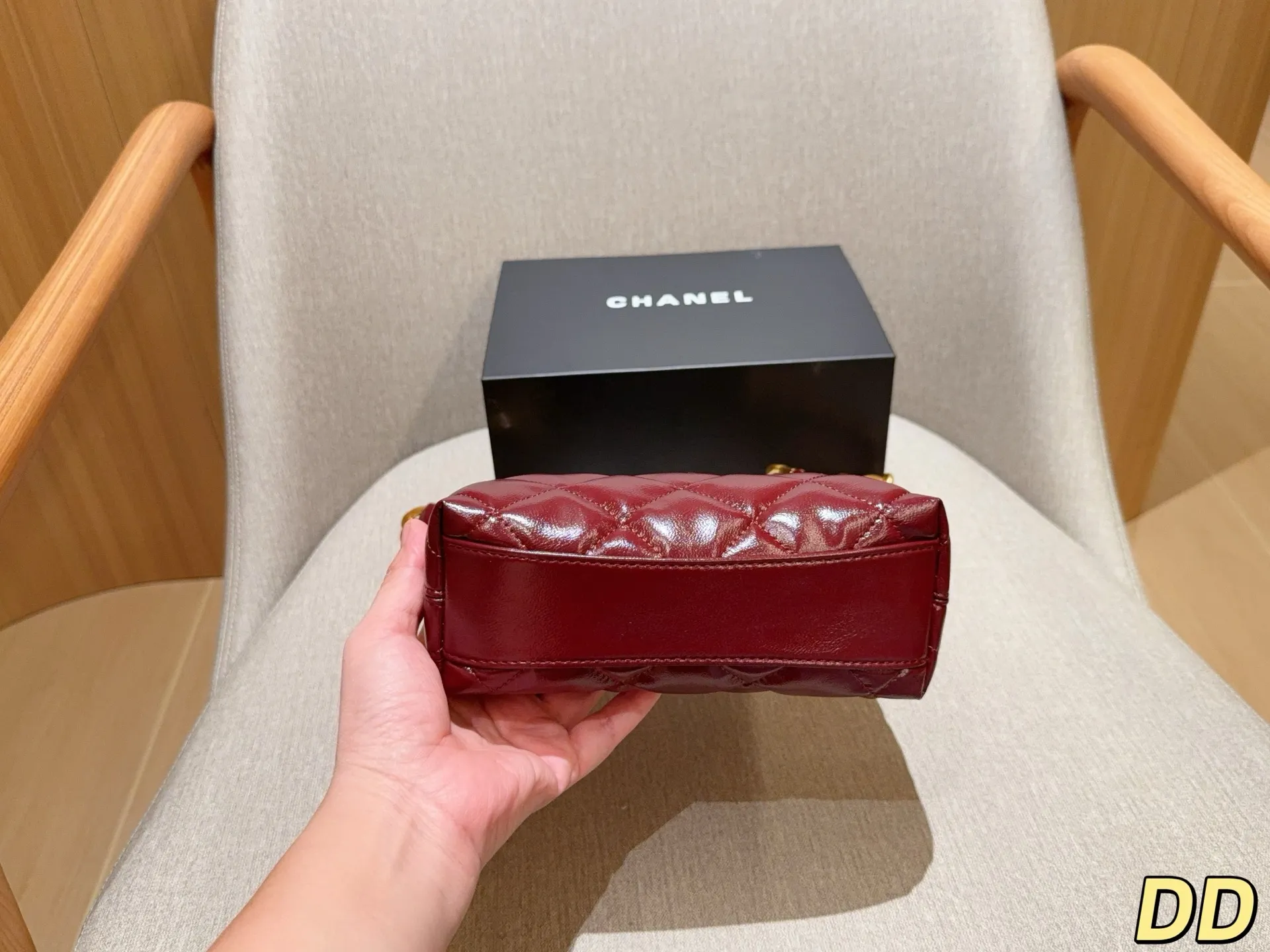 💰145 香奈儿Chanel 24A最新hobo油蜡皮腋下包 尺寸20×19×8 礼盒包装🎁