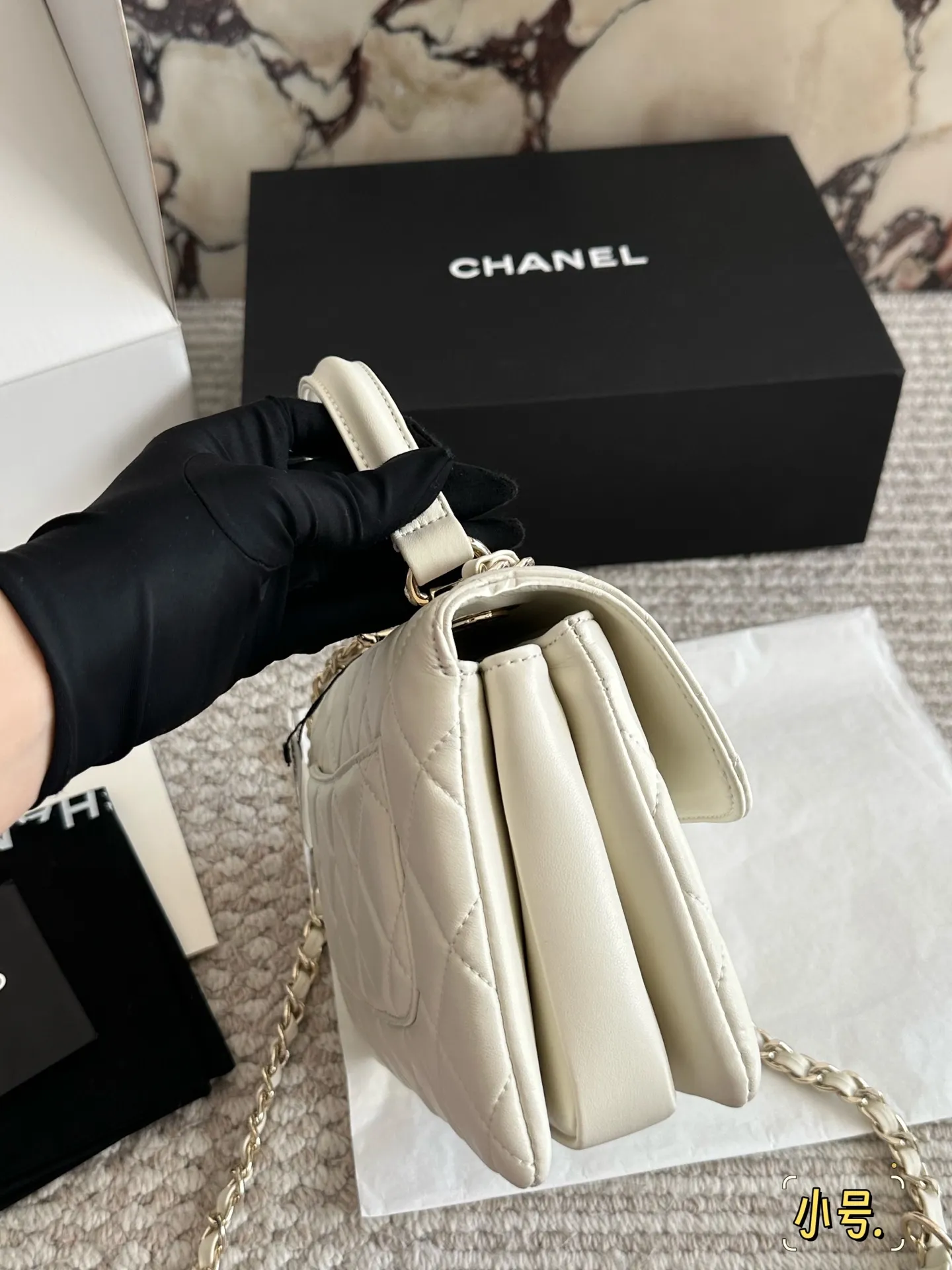 升级版💰190、160配盒 size:20*15cm (小号) 25*18cm (大号) 小香家 trendy cc 风琴包系列! 上身后超显大气, 容量非常🉑️! ⚠️经典黑色软糯又舒服!