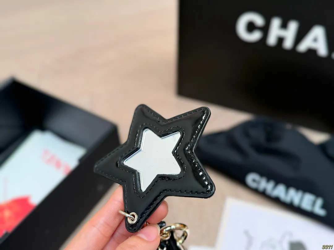 &yen;190全套飞机盒包装 25N🎿滑雪胶囊系列 香奈儿Chanel链条包 自由炙热 舒适惬意 优雅是你 随性也是你 尺寸22 15