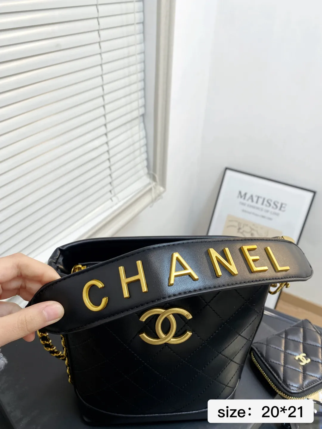 🅿️💰150 配盒子 尺寸20*21 经典香奈儿套盒 香奈儿包➕眼镜➕钱包 M3030