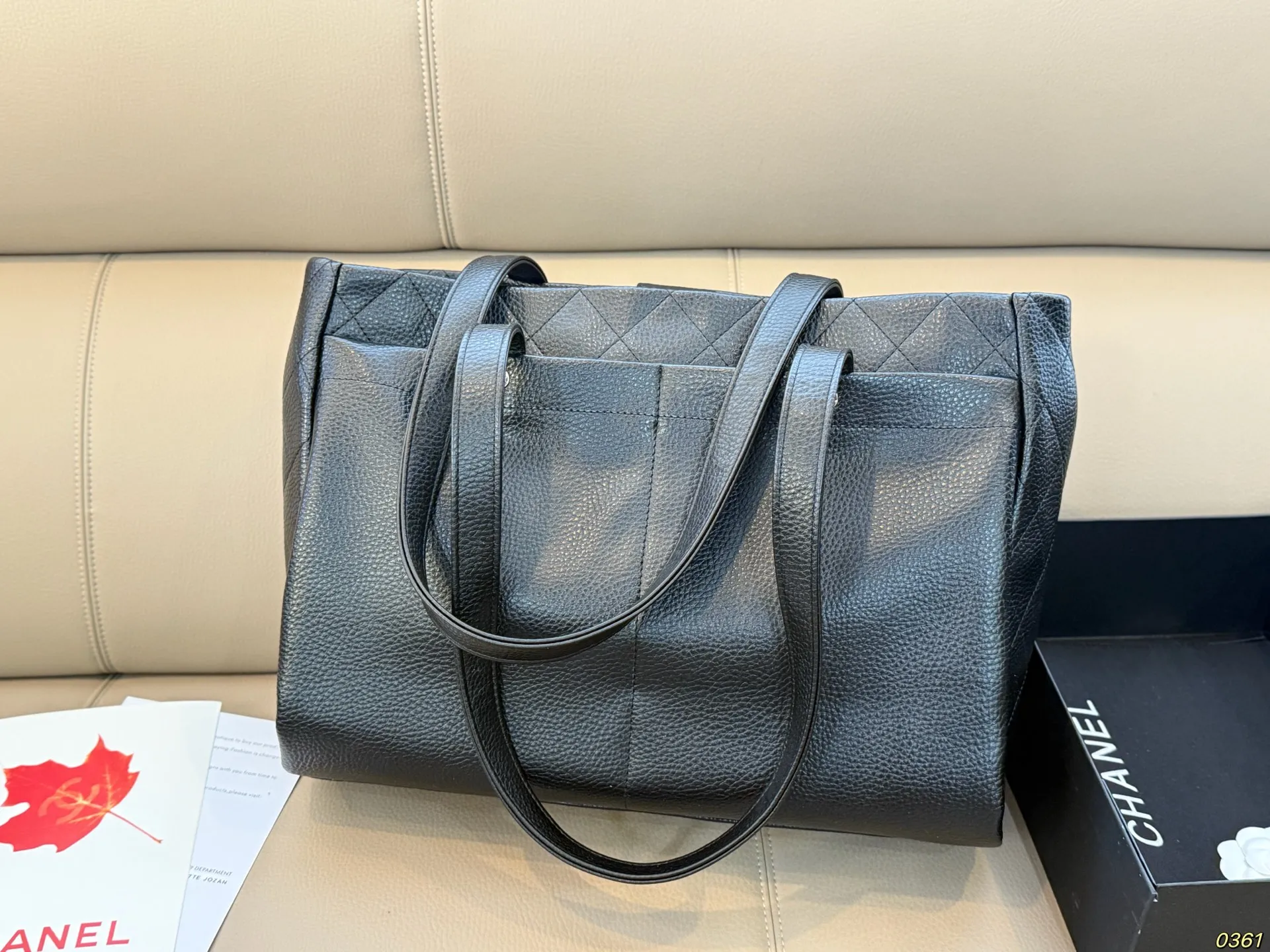 ¥210 香奈儿Chanel 复古系列中古风格 时髦典雅直接封神值得入手 尺寸38 29