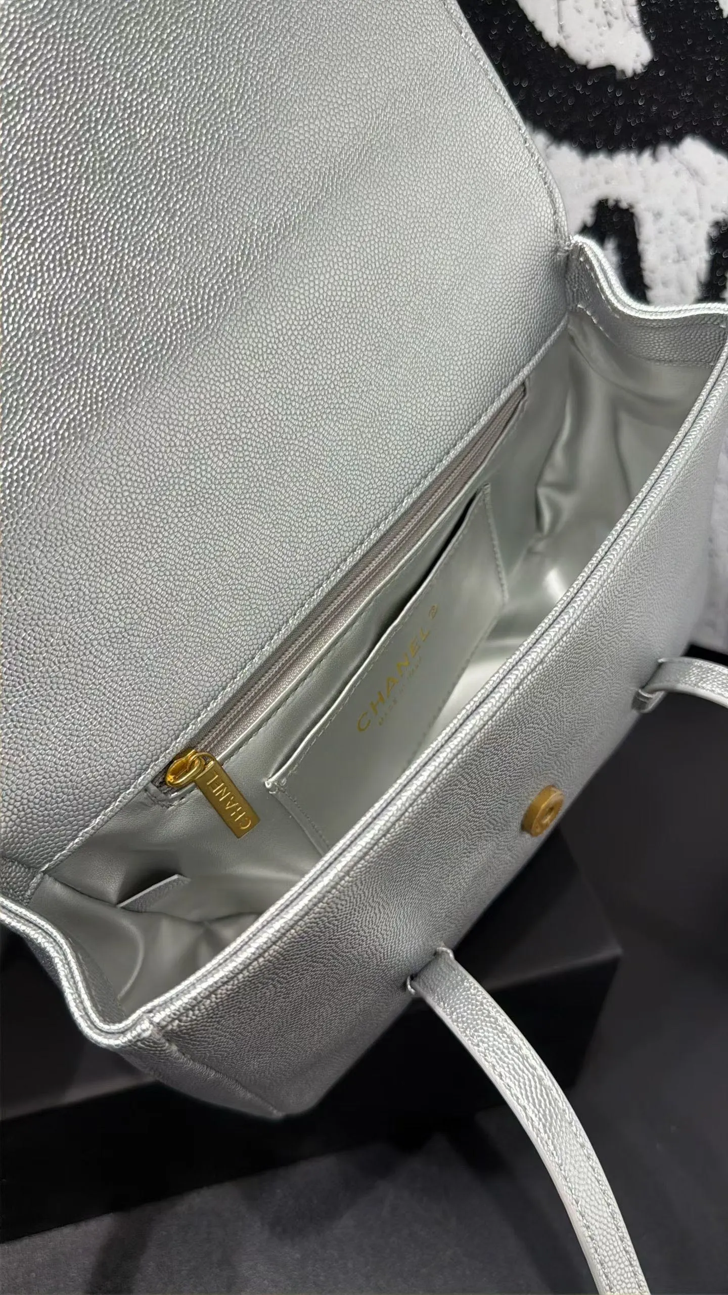 💰199包邮❗ OHANEL ❤️26CJennie明星同款🔥早春系列尺寸:22-15-6cm 材质:小颗粒牛皮