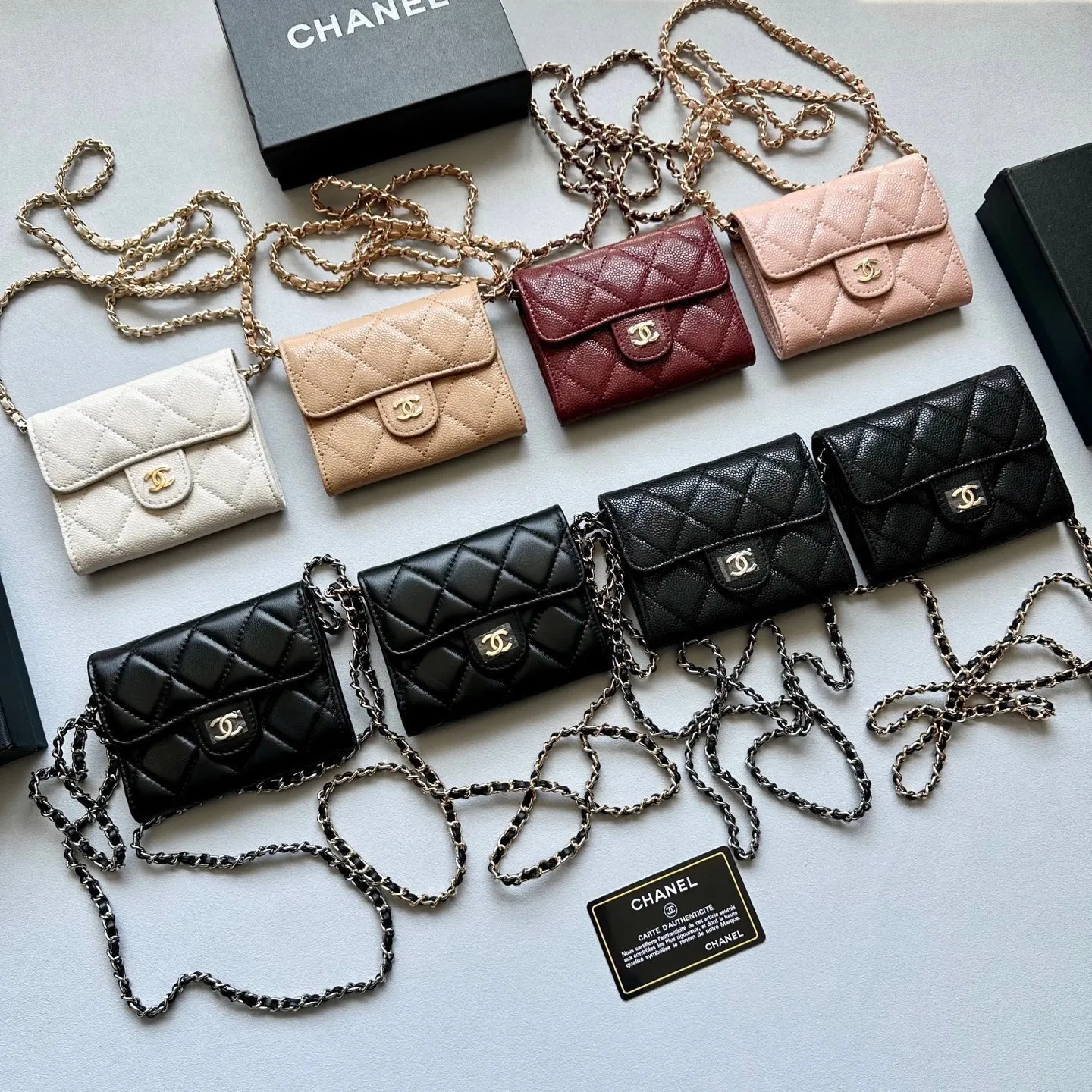 P105🎀颜色 多色可选🎀尺寸 12x10cm🎀CHANEL香奈儿鱼子酱牛皮/羊皮小背包💋 时尚又大方😘美妞必备