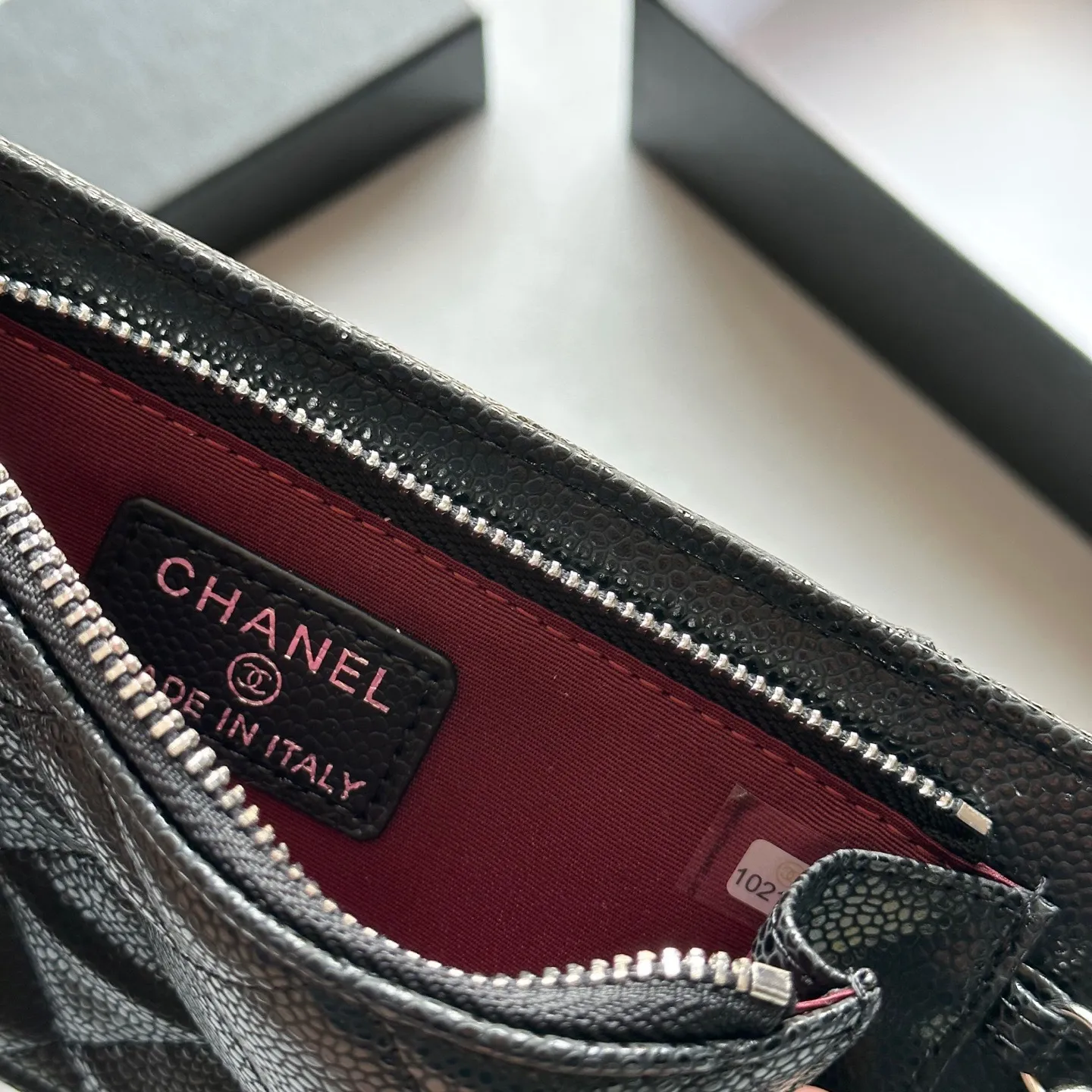 P120🎀🎀颜色 黑羊金 黑羊银🎀尺寸 18x11🎀香奈儿多功能手机包 可肩背专柜品质羊皮绣花 海外订制五金 做工油边精湛