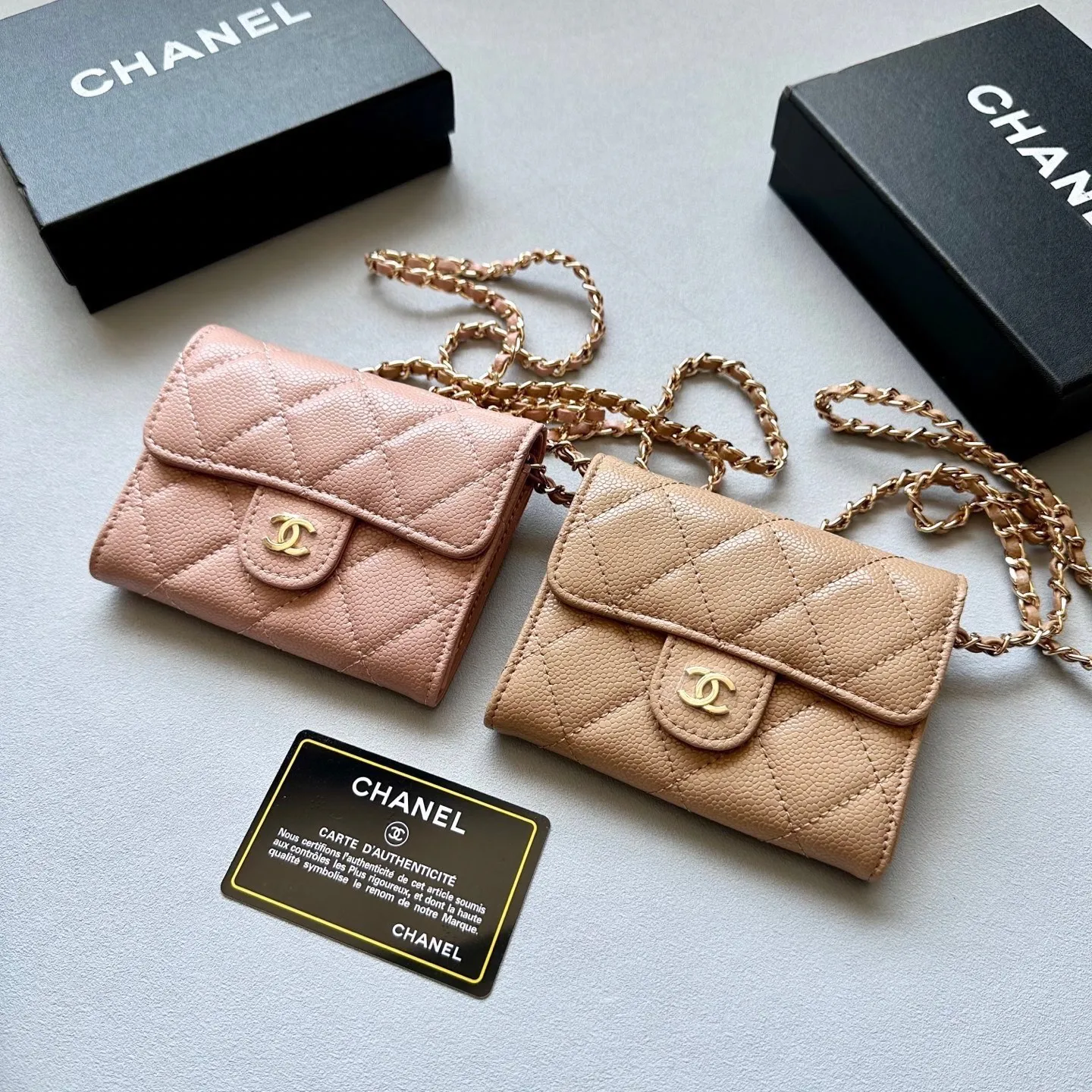 P105🎀颜色 多色可选🎀尺寸 12x10cm🎀CHANEL香奈儿鱼子酱牛皮/羊皮小背包💋 时尚又大方😘美妞必备