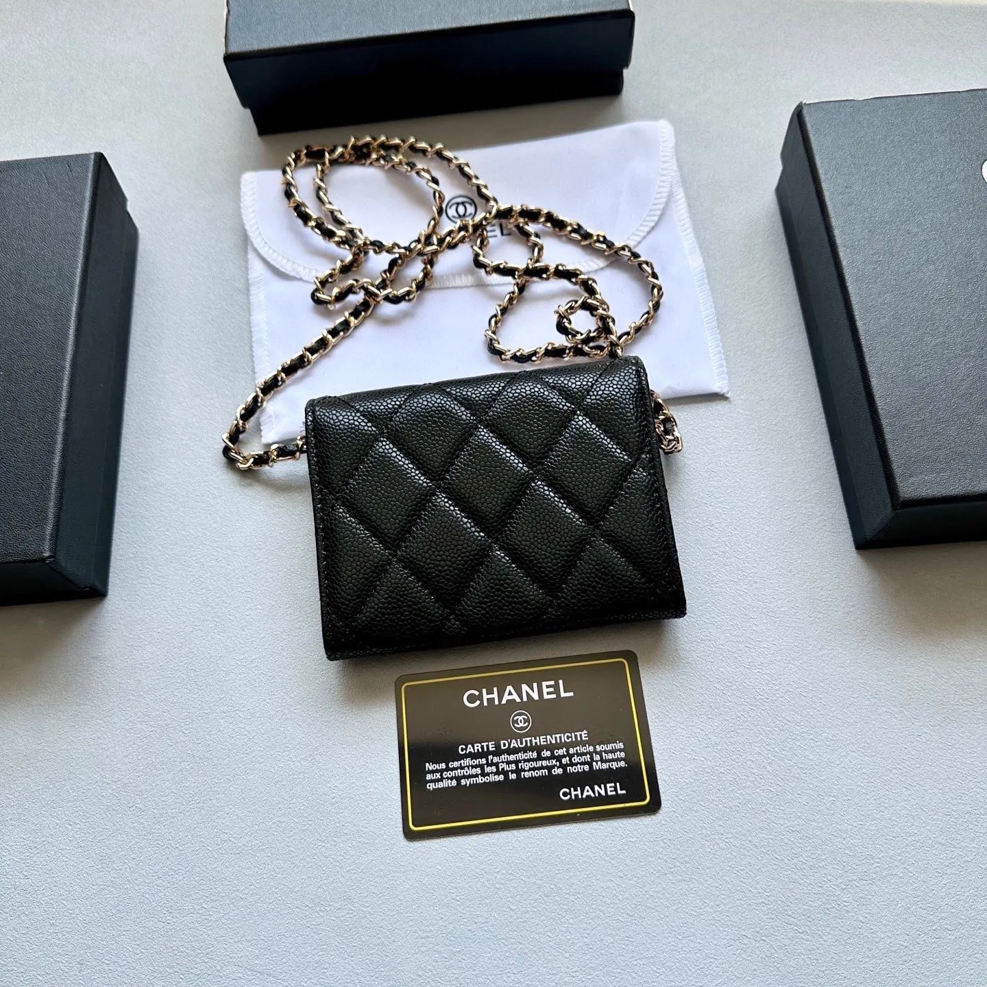 P105🎀颜色 多色可选🎀尺寸 12x10cm🎀CHANEL香奈儿鱼子酱牛皮/羊皮小背包💋 时尚又大方😘美妞必备