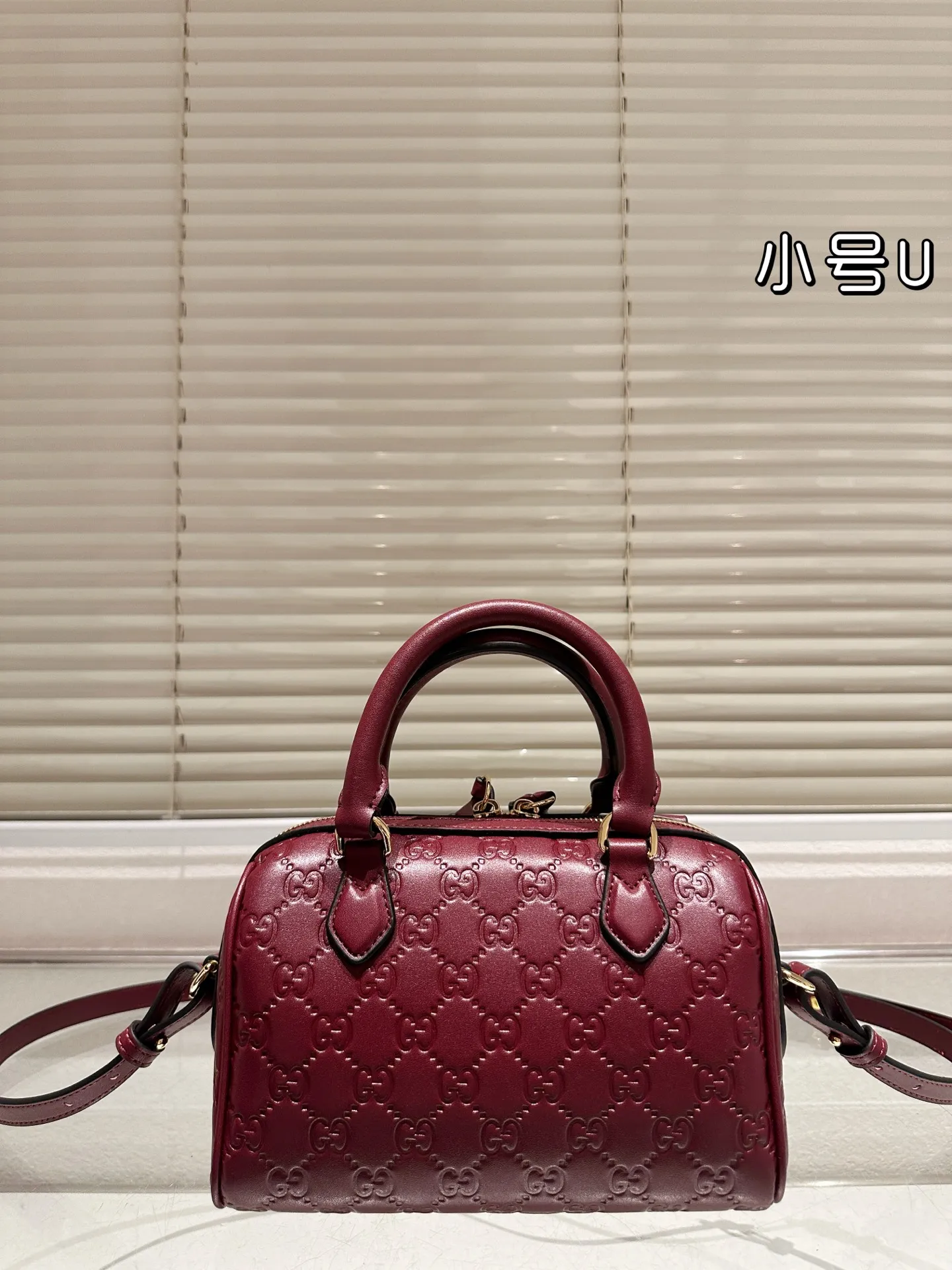 P190 配挂件 Gucci 波士顿 枕头包 👜最新系列 这个款复古韵味特别浓，原版内里！上身效果也超赞，主要以精致特别的五金来提升整体质感。size:21.14