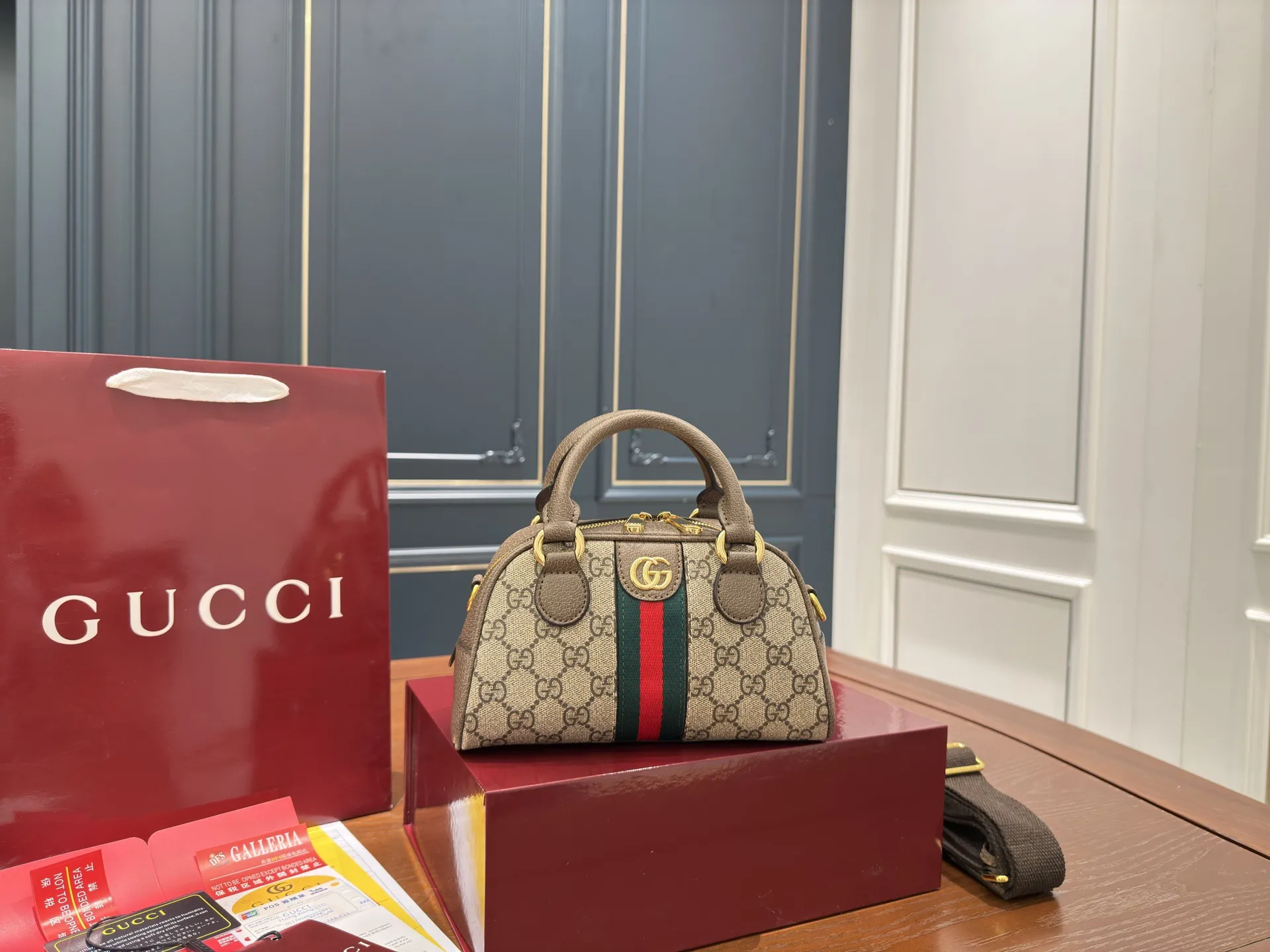 （飞机盒折叠盒⚠️）p165 Gucci 保龄球 枕头包 一整个被爱住拿捏舒适下午茶氛围日常百搭 经典简洁 尺寸：21.5 13