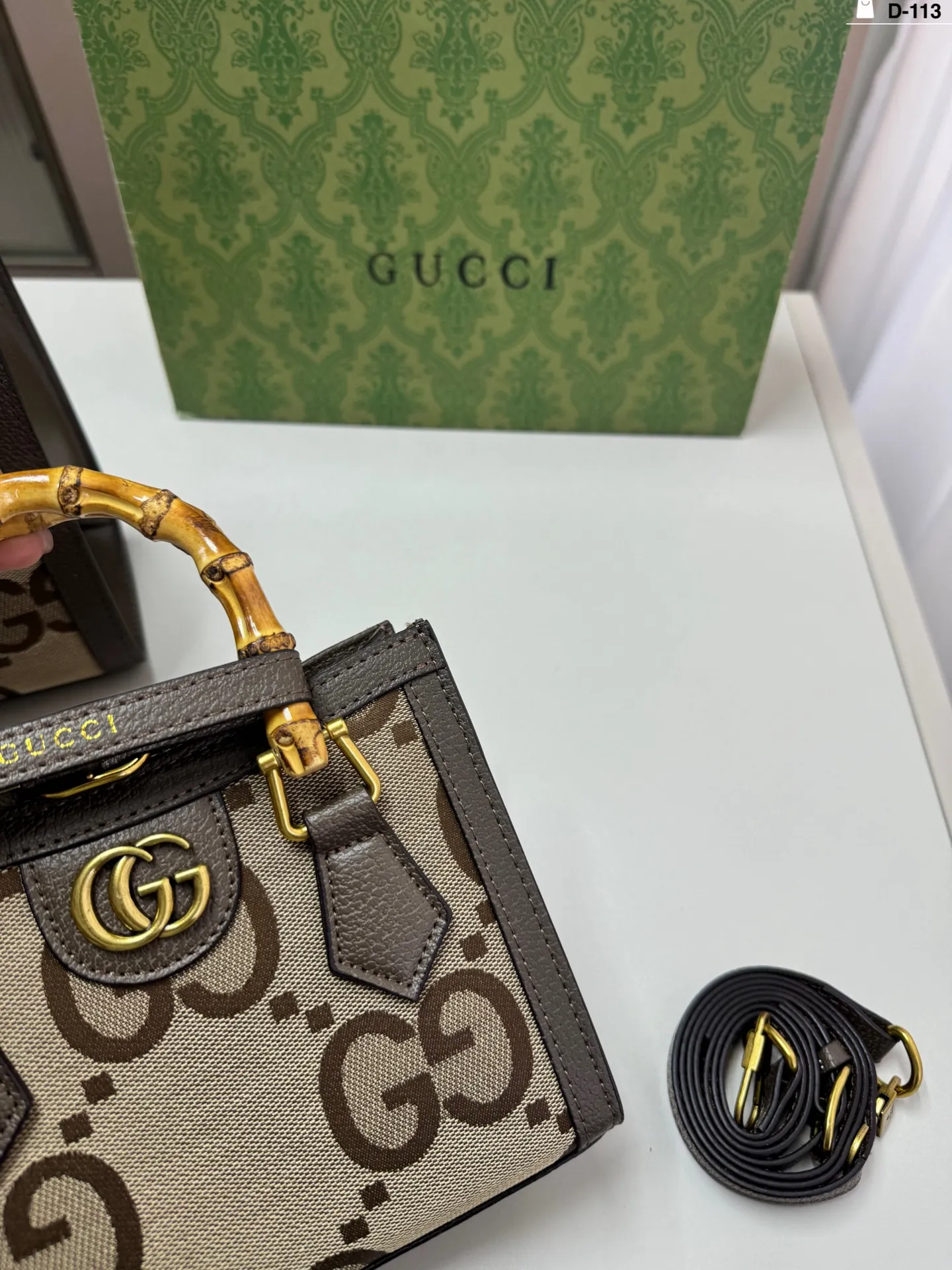 小💰p130 D-113尺寸27×24/20×15折叠盒 Gucci 酷奇竹节包 GucciDiana竹节手柄托特tote购物袋最新系列这个款复古韵味特别浓上身效果也超赞