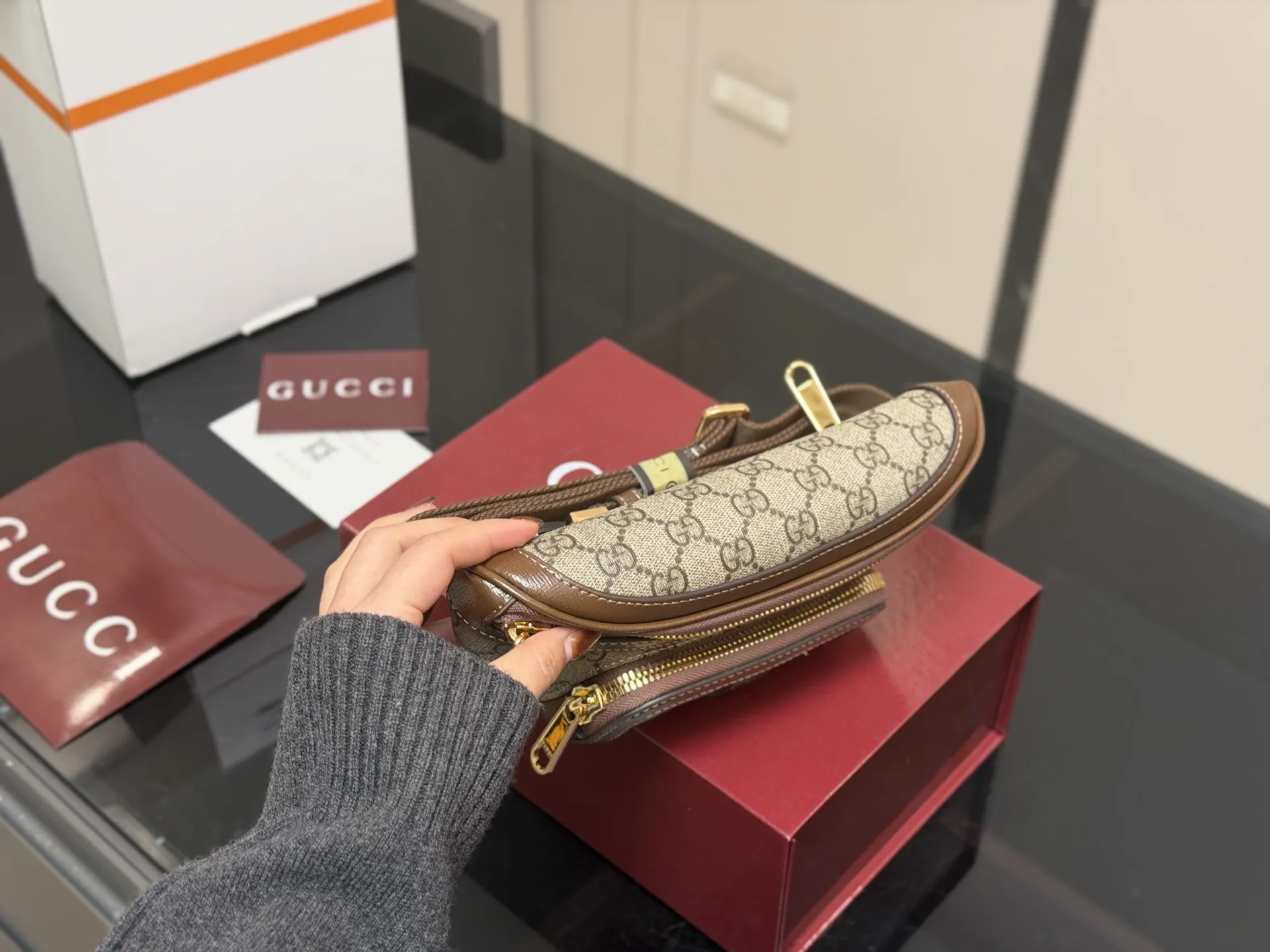 &yen;150 配全套包装 size：24*14cm 原单古奇新款腰包 赶紧抢 ‼️‼️ 看好每个细节 自己细品 ‼️👍