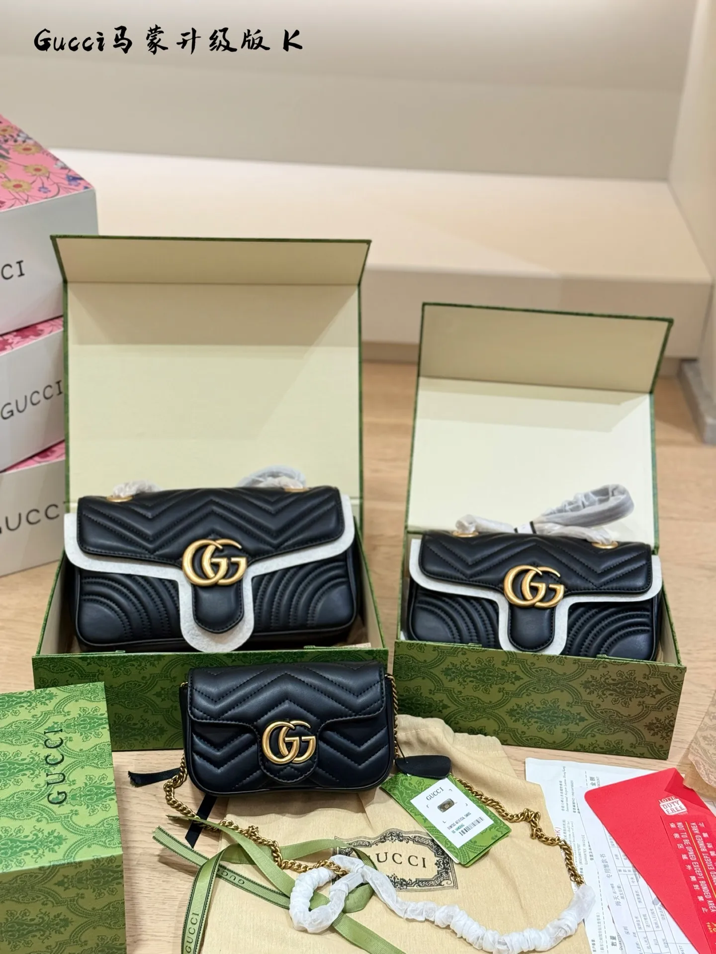 p130p155p160 GUCCI marmont|经典&百搭! GUCCI马蒙链条包经典尺寸: 16cm 22cm 26cm 经典金扣双GLOGO复古做旧五金波浪纹衔缝牛皮!采用的是小牛皮不仅有光泽感还很耐用单肩可以优雅成熟斜挎可以休闲个性一包顶百包