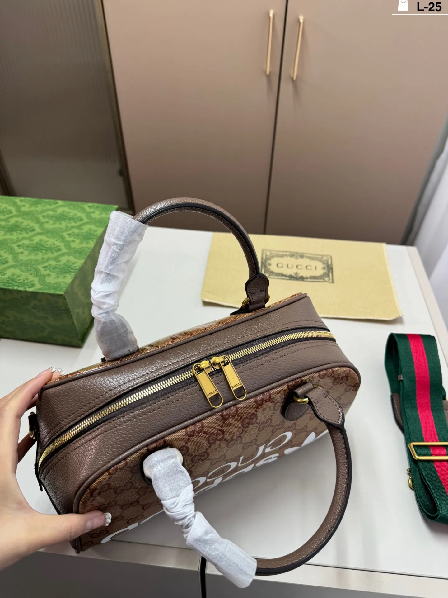 💰p145 L-25尺寸31×18折叠盒 Gucci酷奇/adidas x 阿迪达斯联名 迷你旅行包 手提单肩斜挎包 男女通用 经典百搭 实物拍摄