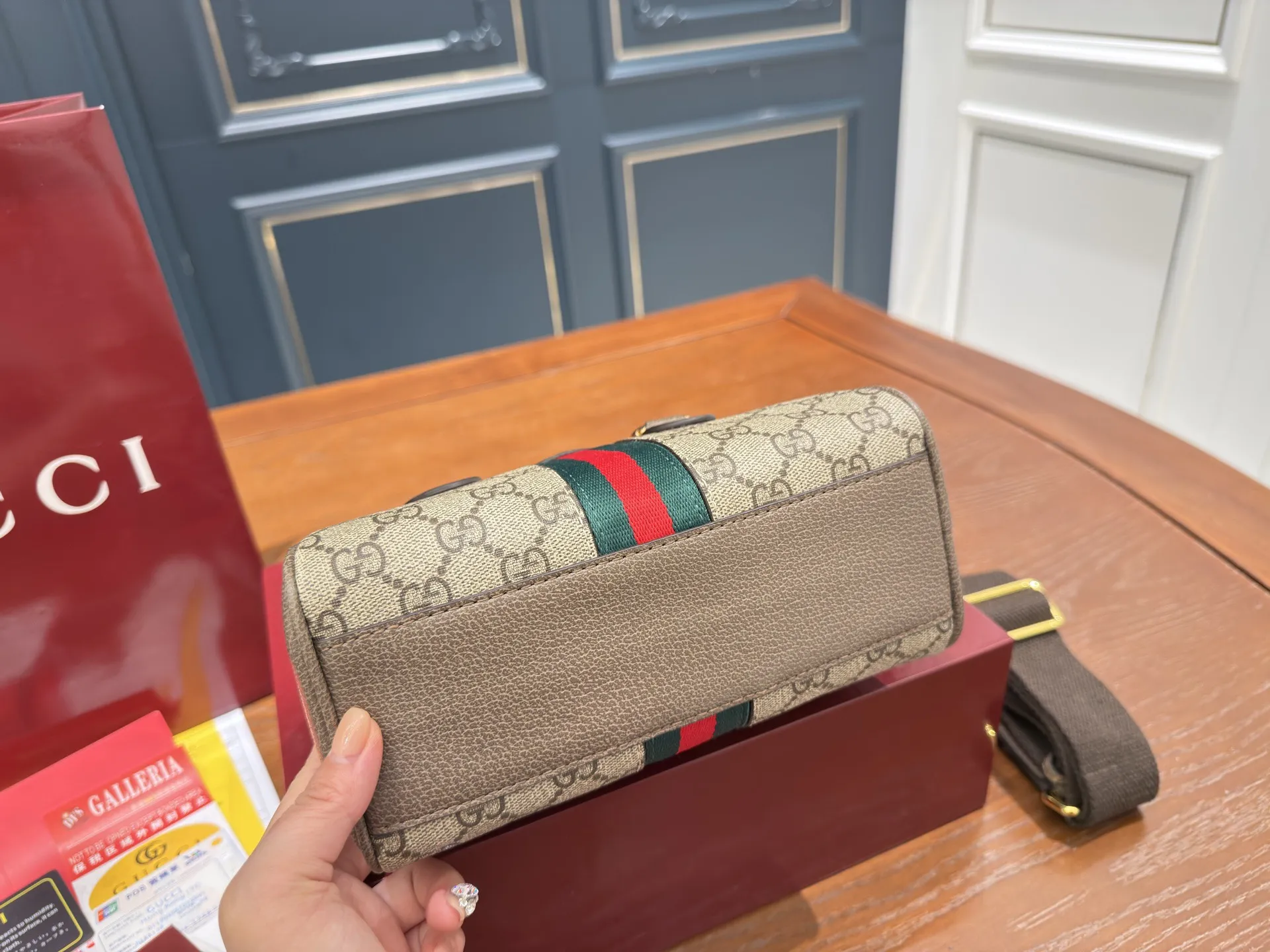 （飞机盒折叠盒⚠️）p165 Gucci 保龄球 枕头包 一整个被爱住拿捏舒适下午茶氛围日常百搭 经典简洁 尺寸：21.5 13