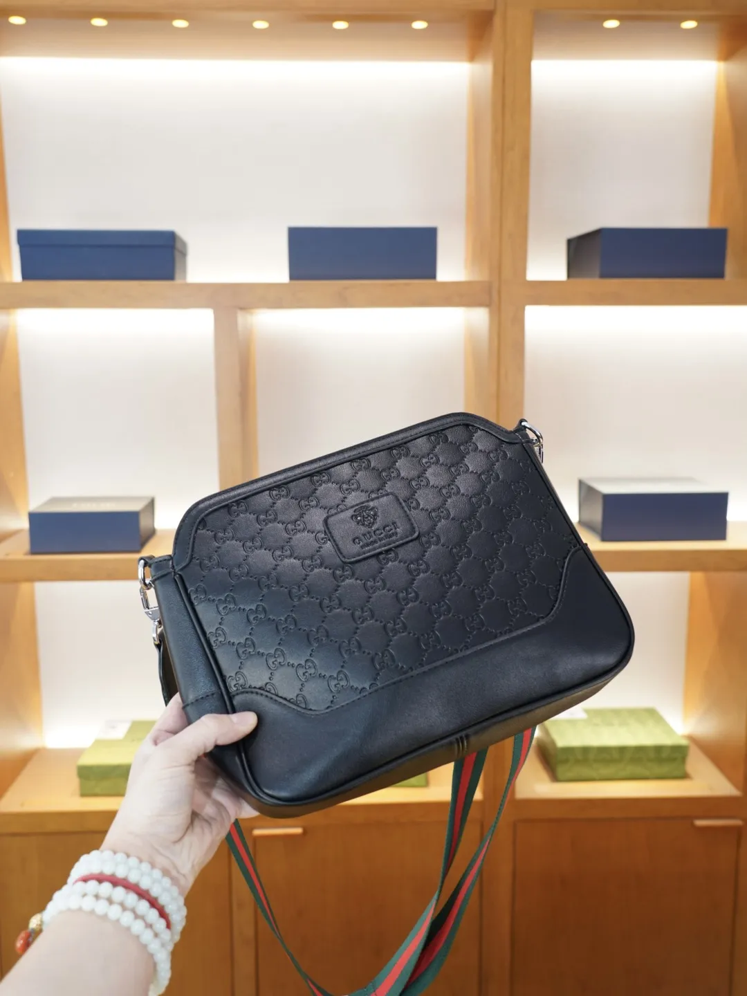 P125 🇮🇹 古驰 官网同步 高版本 斜挎单肩背包 永恒不过时的标志性产品 纯原单小牛皮 顶级五金制作 非市面普通版本 今年GUCCI最爱的款式 全部实拍 实用性非常高 完全不用担心穿搭【规格:29x24x8】