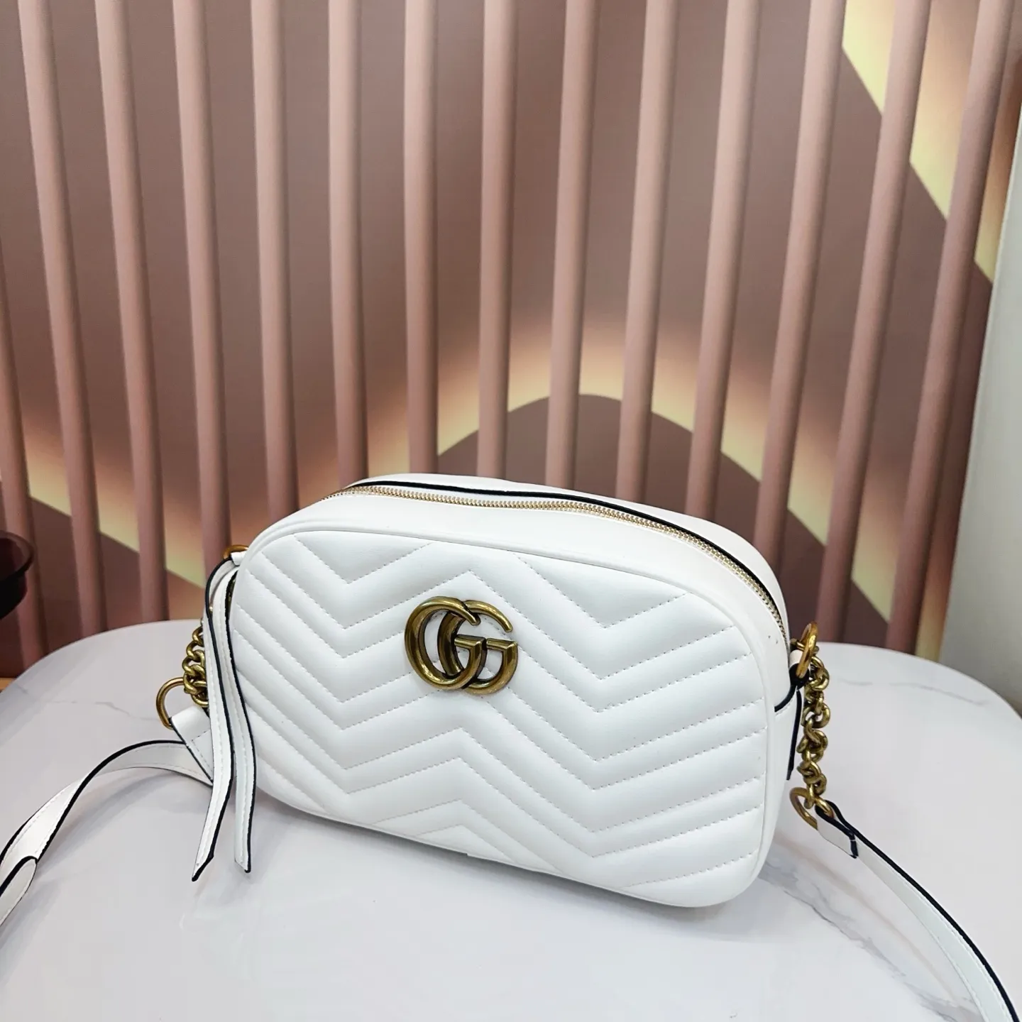 p100 配折叠盒 酷奇Guccimarmont经典款黑色双G相机包全皮波浪纹腰包单肩包斜挎包拉链包！ 尺寸24.14cm。q